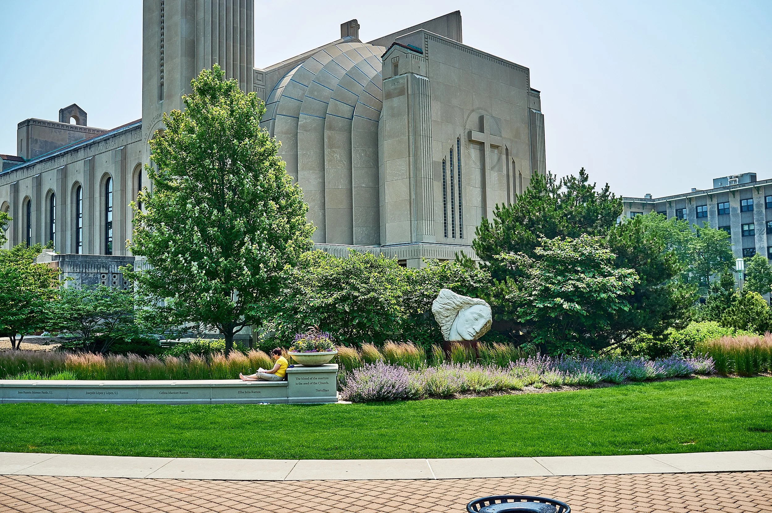 chicago-college-exterior-school-architectural-education-photography-loyola-university-rogerspark-catholic-marcelpage.jpg 8.jpg