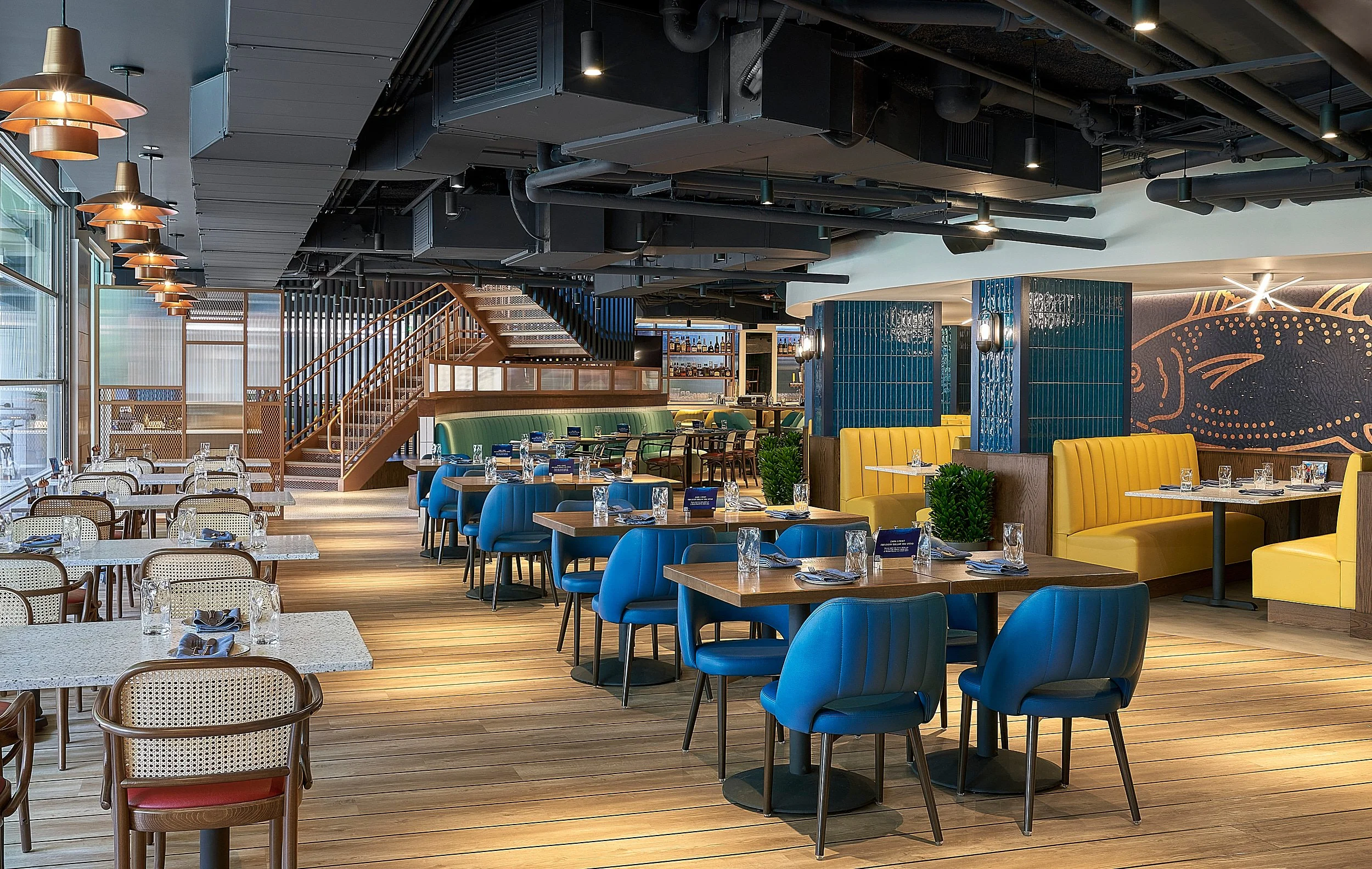 chicago-rivereast-resturant-commercial-seafood-legalseafood-exterior-interior -hospitality-chicago-architectural-photography-marcel-page 10.jpg