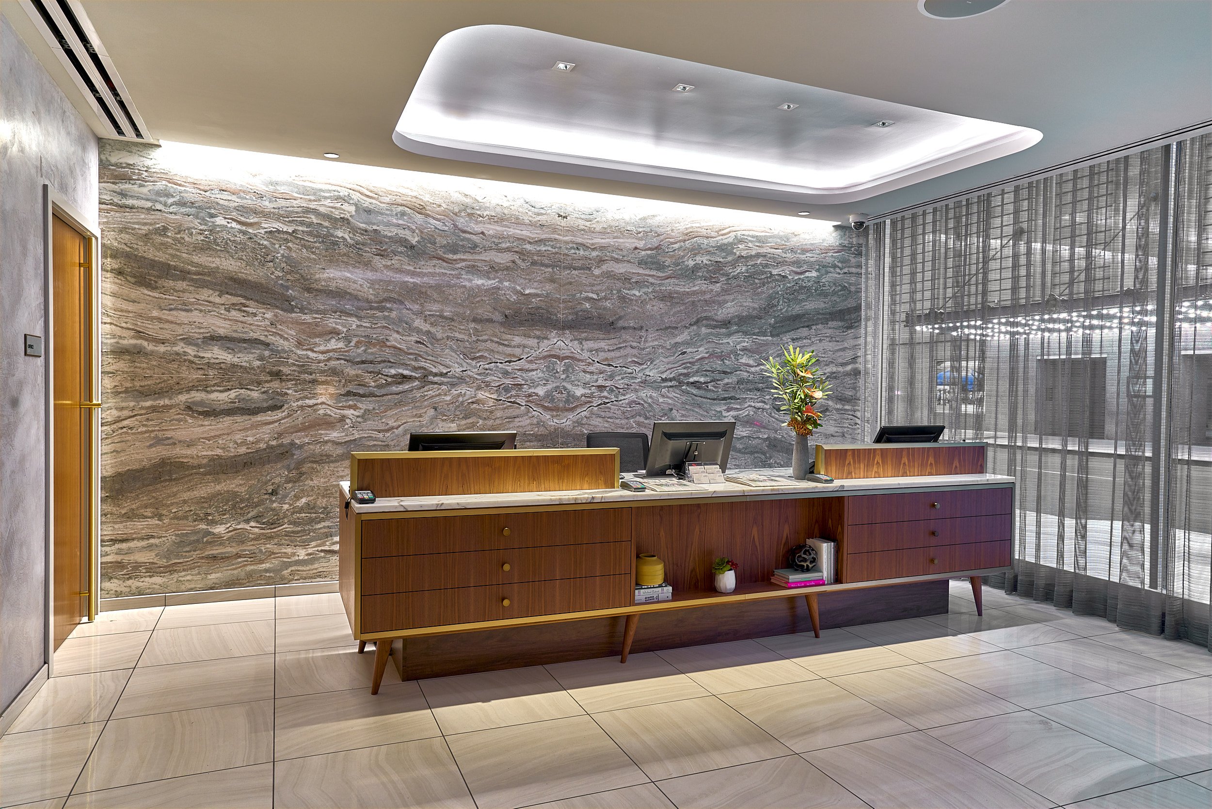 chicago-essex-skybar-hotel-hospitality-interior-interior-architectural-photography-marcel-page 13.jpg
