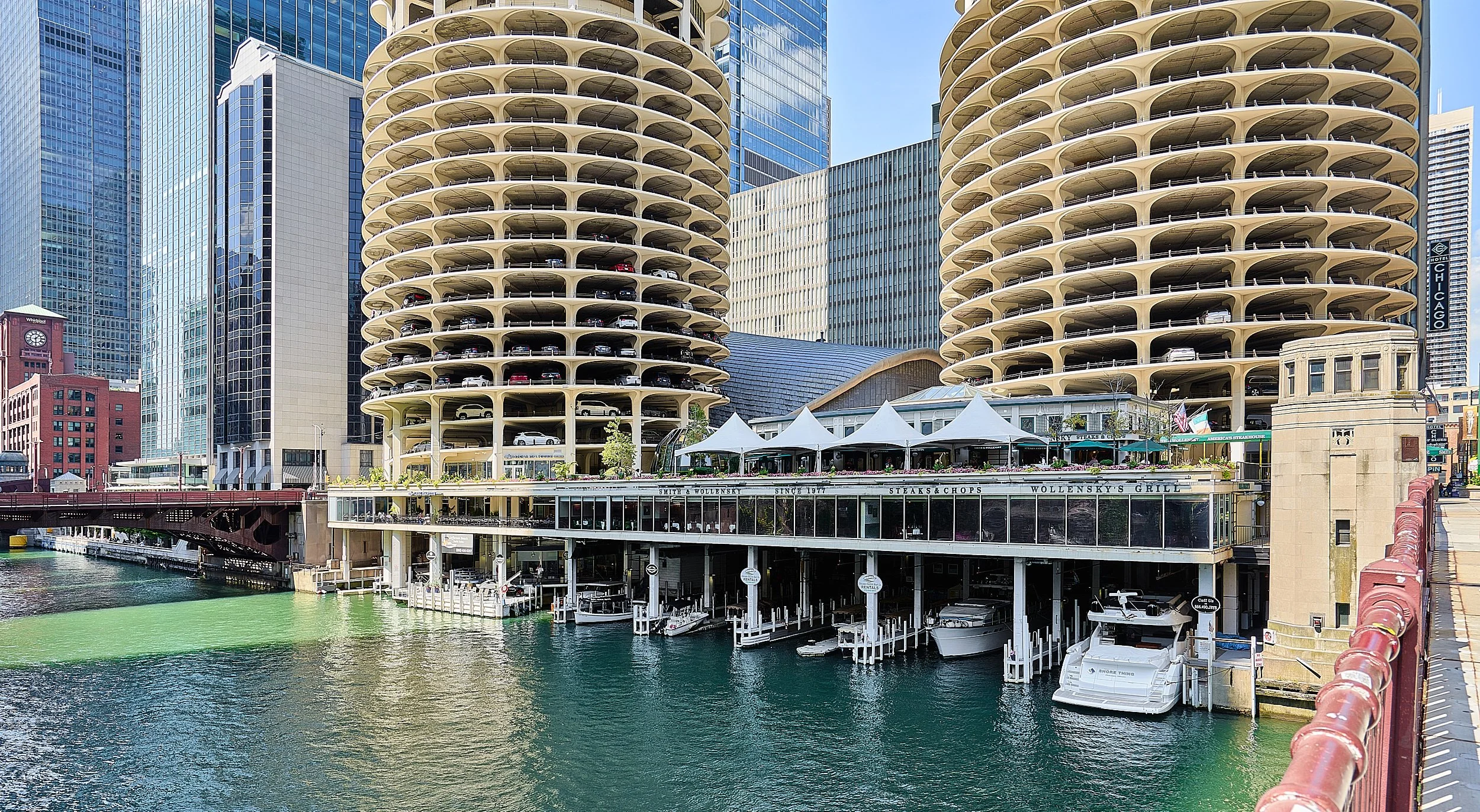 chicago-riverfront-resturant-commercial-smith-wollenski-steakhouse-exterior-interior -hospitality-chicago-architectural-photography-marcel-page 14.jpg