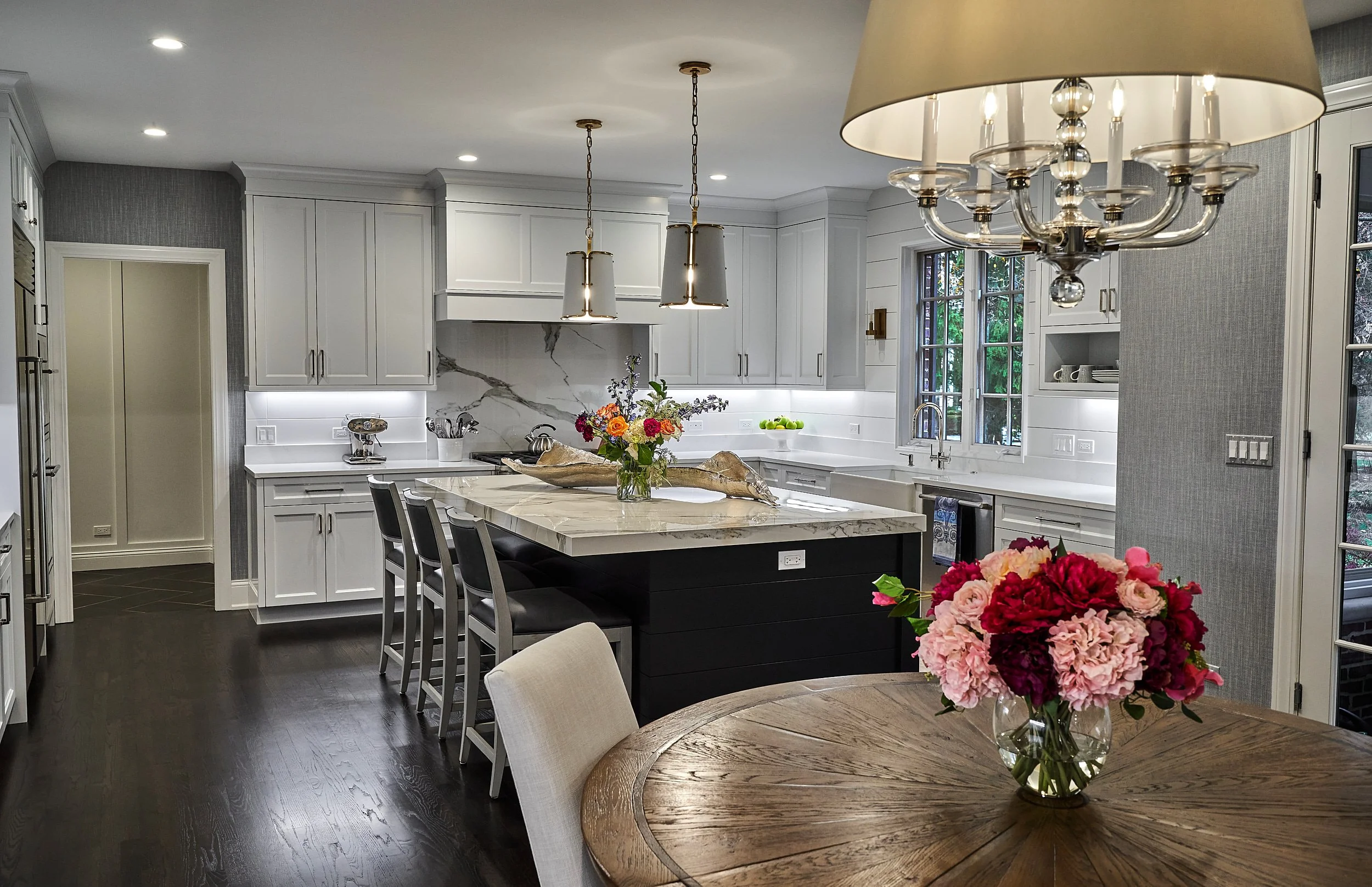 Home-builder-lake-forest-britt-carter-house-interior-kitchen-furnniture-install-exterior-consturction-design-residence-architects-architectural-photography-marcel-page 17.jpg