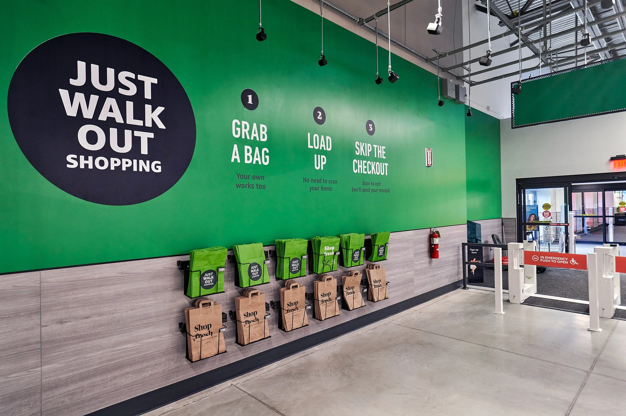 amazon-grocery-store-retail-interior0-norr-architects-architectural-photography-marcel-page 11.jpg