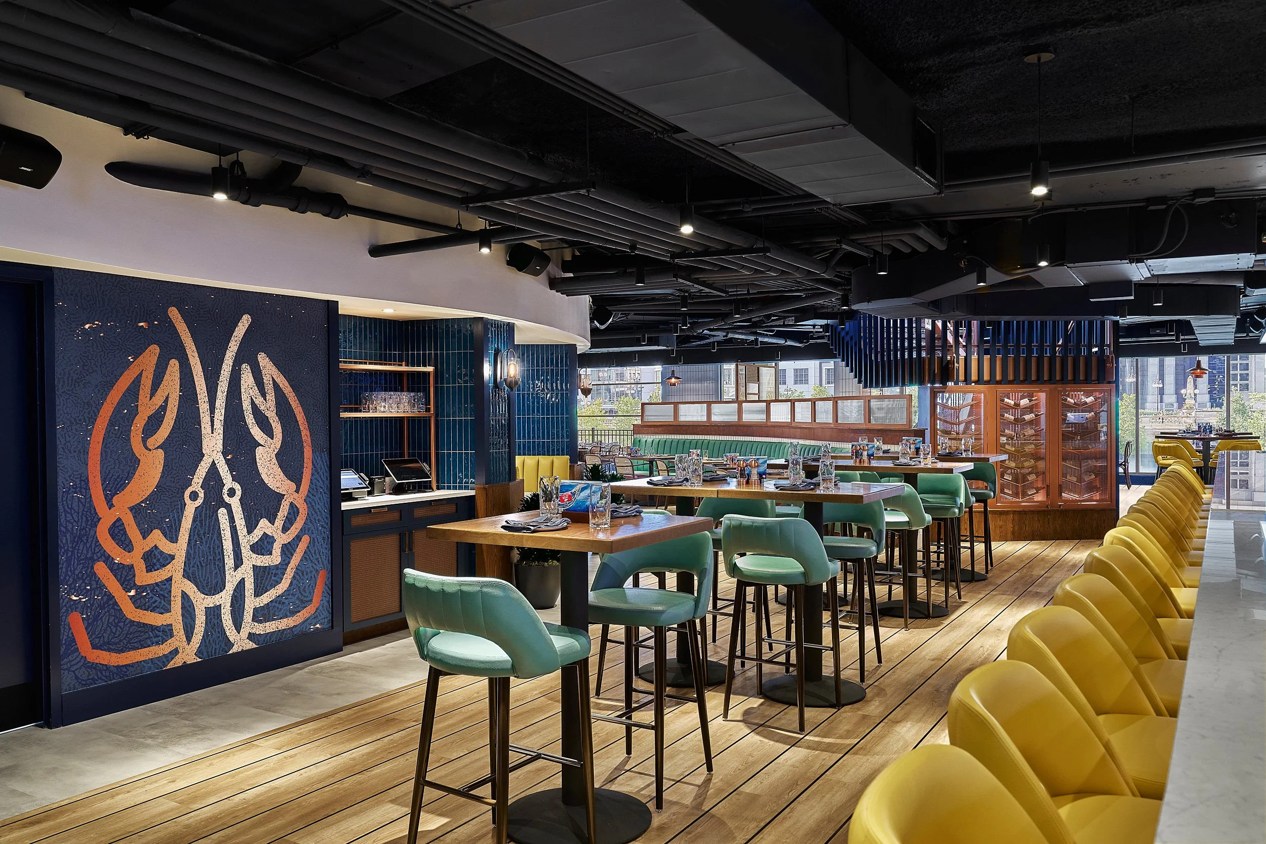 chicago-rivereast-resturant-commercial-seafood-legalseafood-exterior-interior -hospitality-chicago-architectural-photography-marcel-page 11.jpg