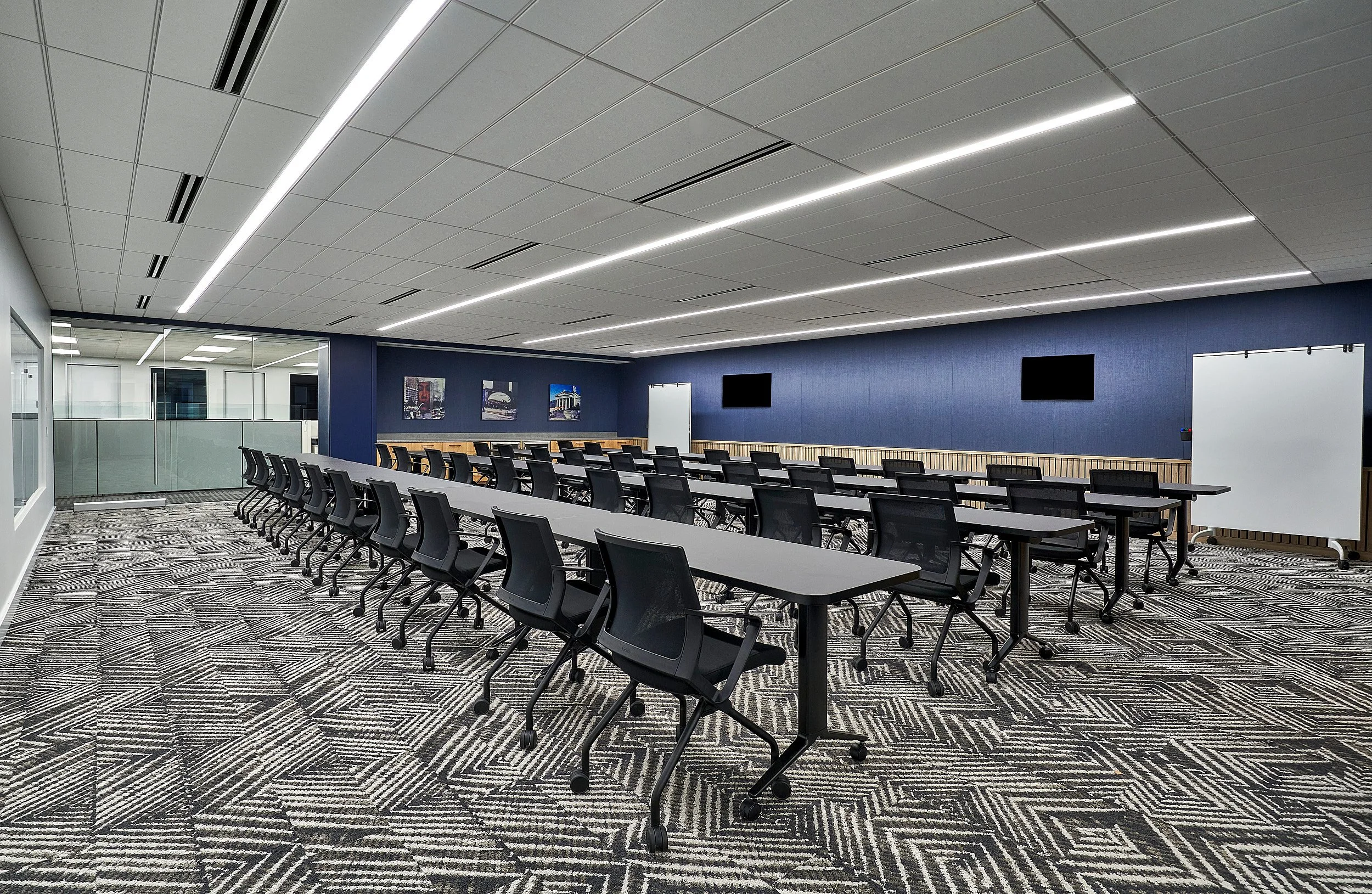 Amwins-ICG-Construction-office-space-interior-chicago-architectural-corporate-commerical-photography-marcel-page 2.jpg