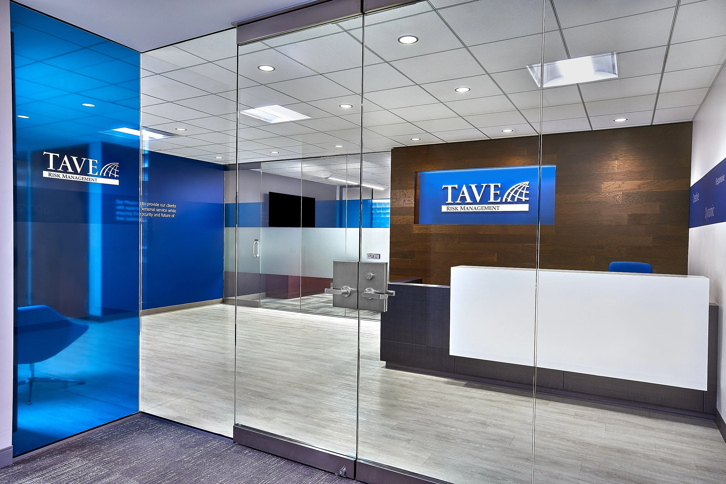 chicago-Interiordesign-commercial-officespace-architectural-office-photography-furniture-install-interior-marcelpage.jpg.jpg