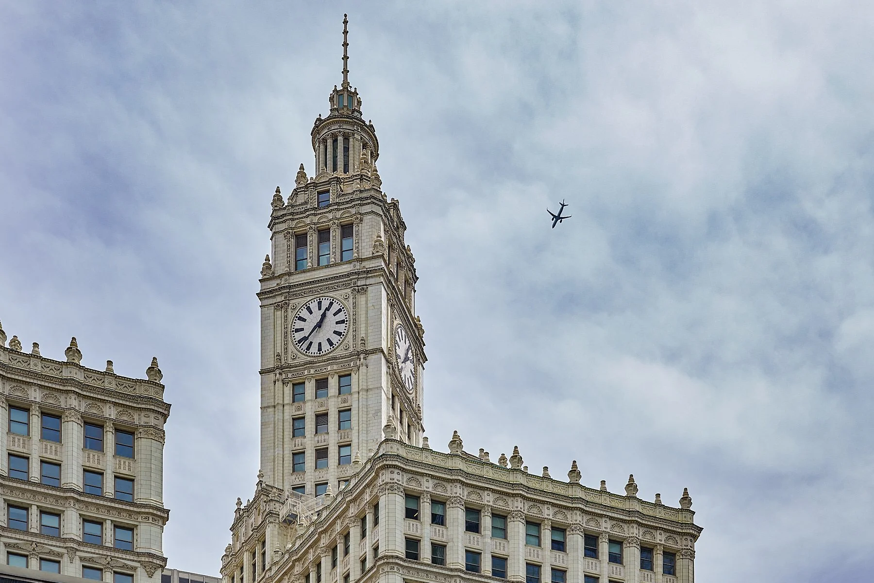 chicago-Interiordesign-commercial-officespace-architectural-office-photographyl-interior-marcelpage-trumptower.jpg 2.jpg