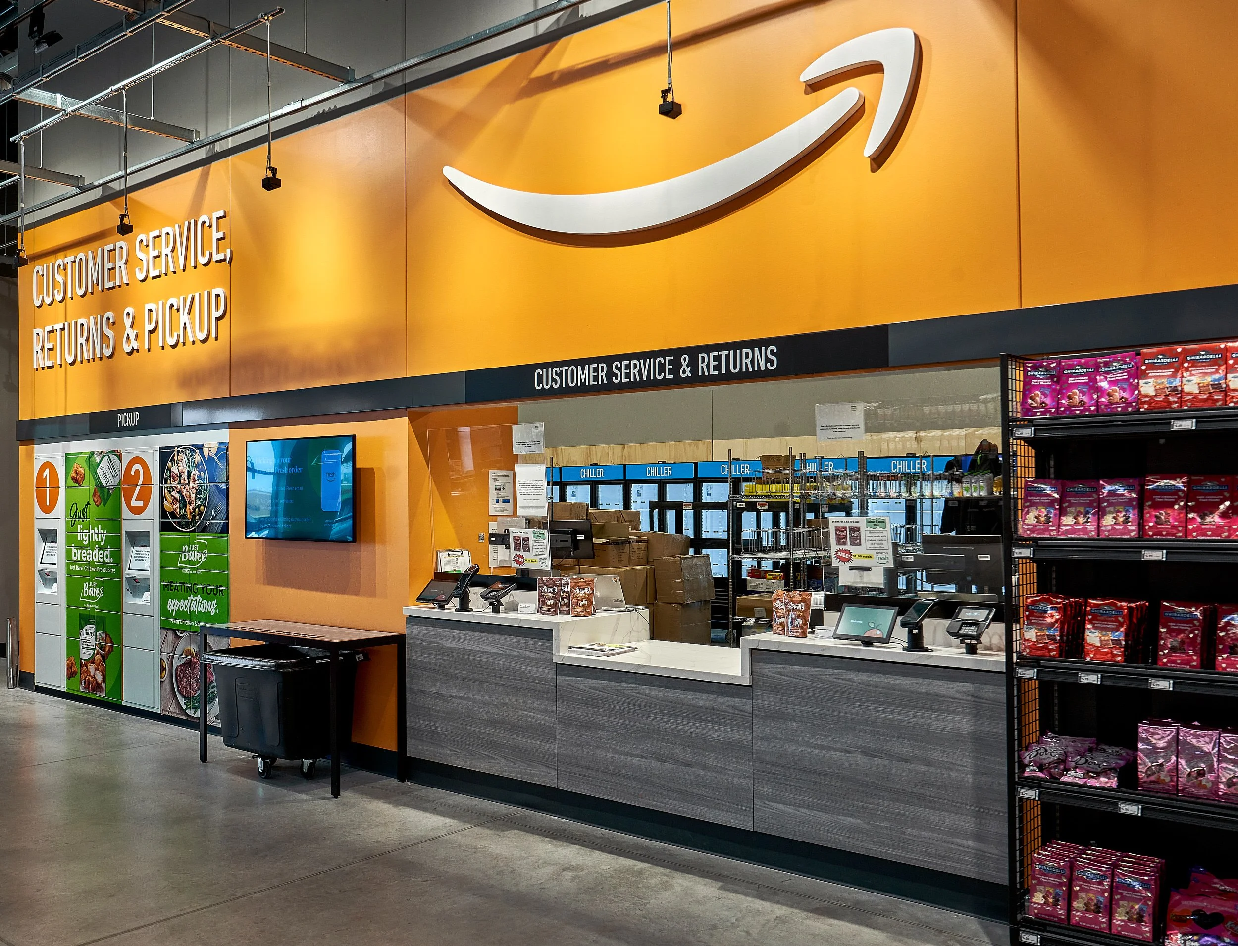 amazon-grocery-store-retail-interior0-norr-architects-architectural-photography-marcel-page 13.jpg