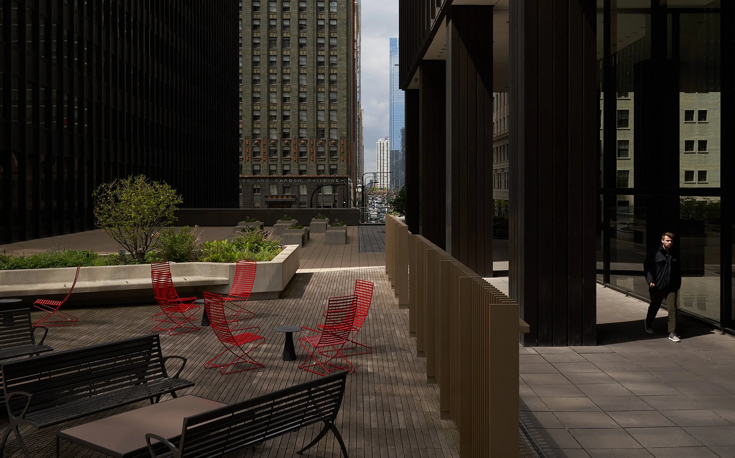 chicago-interior-design-commercial-architectural-office-photography-exterior-building-marcel-page-photography-people.jpg.jpg