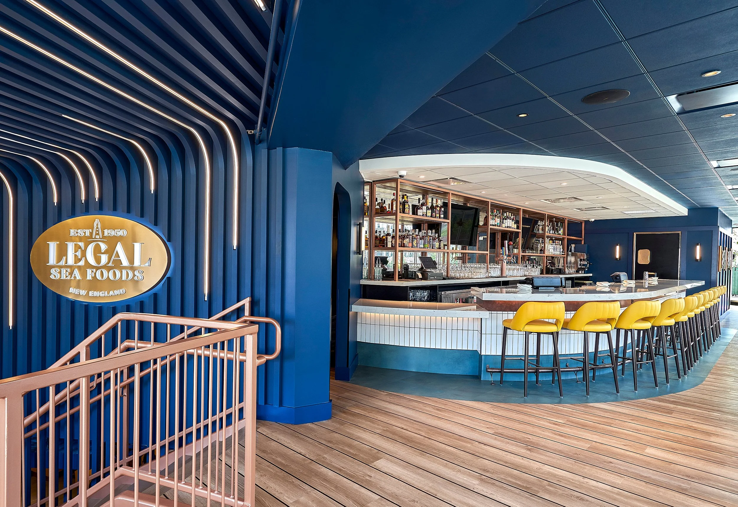 chicago-rivereast-resturant-commercial-seafood-legalseafood-exterior-interior -hospitality-chicago-architectural-photography-marcel-page 18.jpg