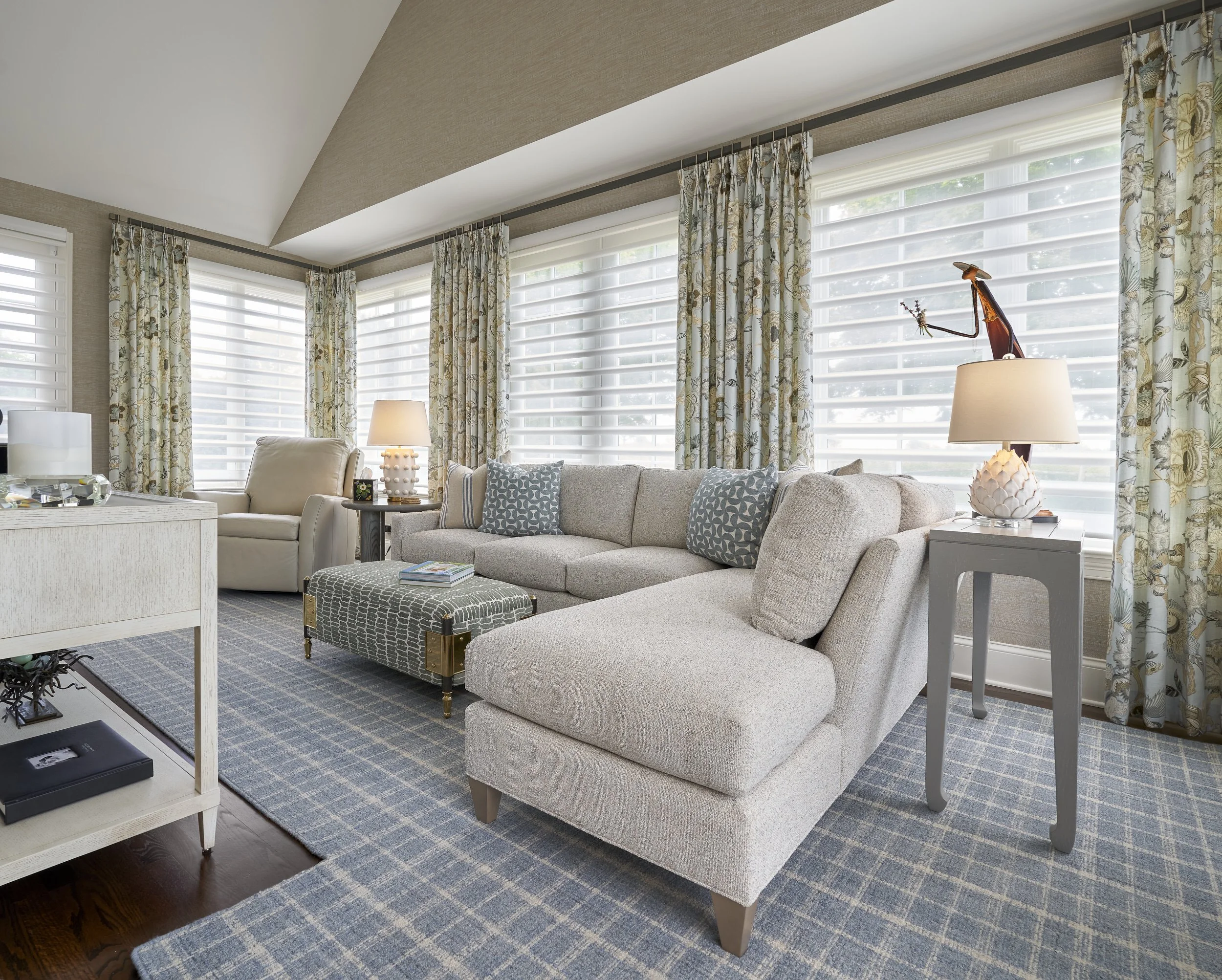 Britt-Carter-lakeforest-Interior-design-residential-livingroom-architectural-design-furniture-install-home-marcel-page-photography.jpg 14.jpg