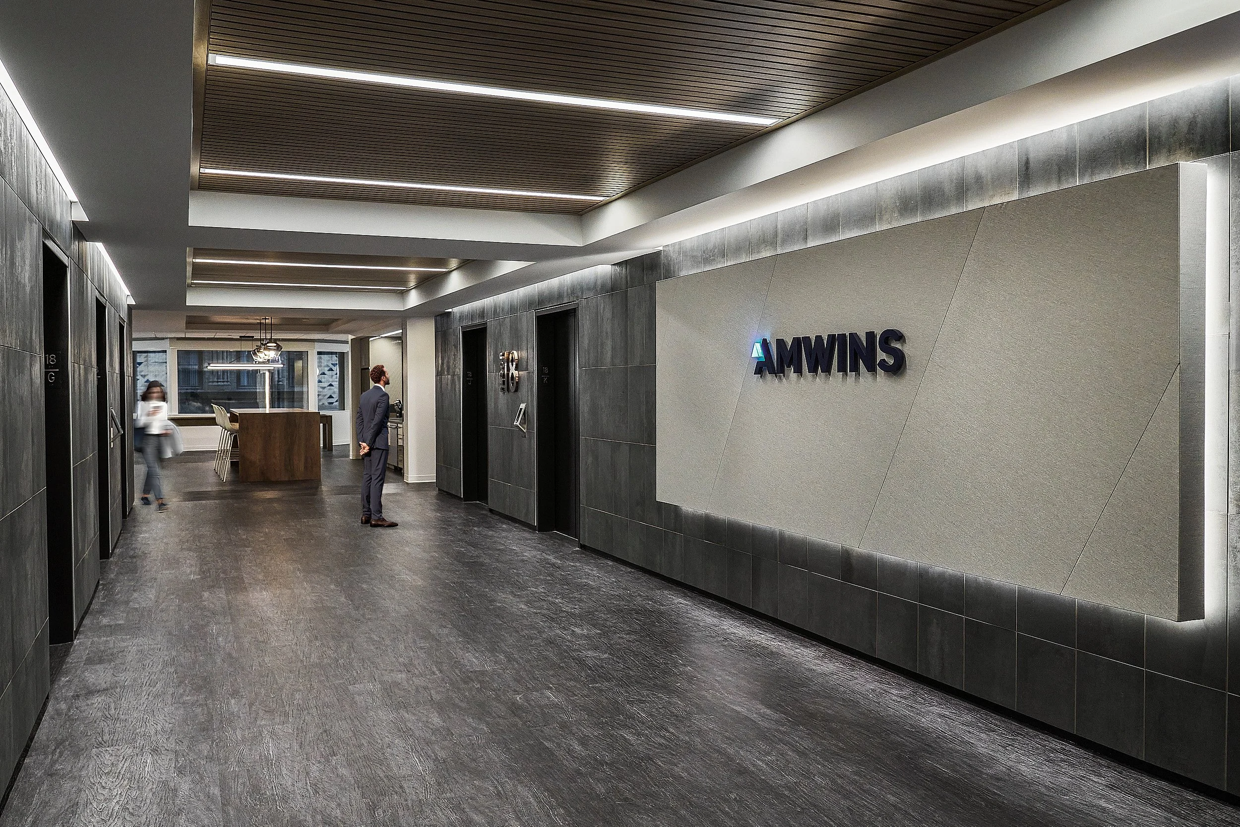 Amwins-ICG-Construction-office-space-interior-chicago-architectural-corporate-commerical-photography-marcel-page 4.jpg
