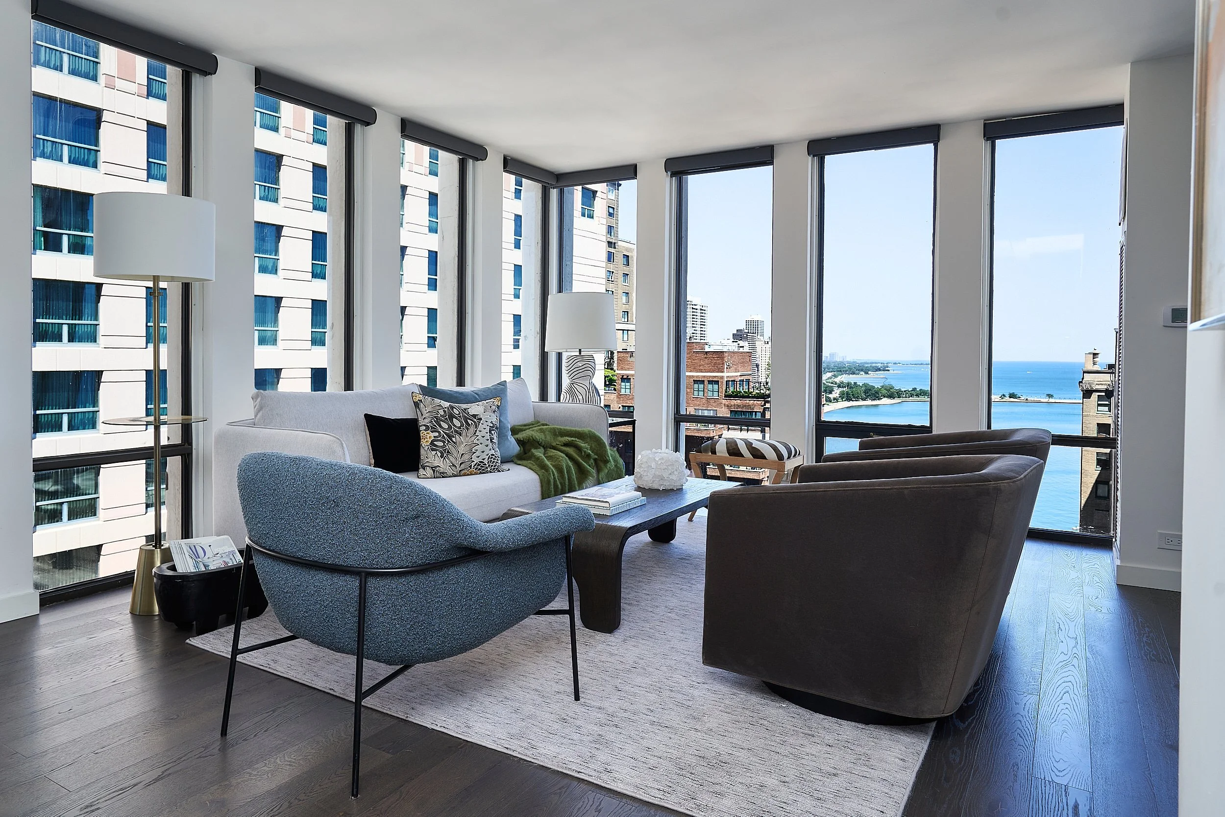 lakeforest-modern-house-interior-architectural-photography-home-residental-contractor-builder-dinningroom-livingroom-marcelpage.jpg.jpg