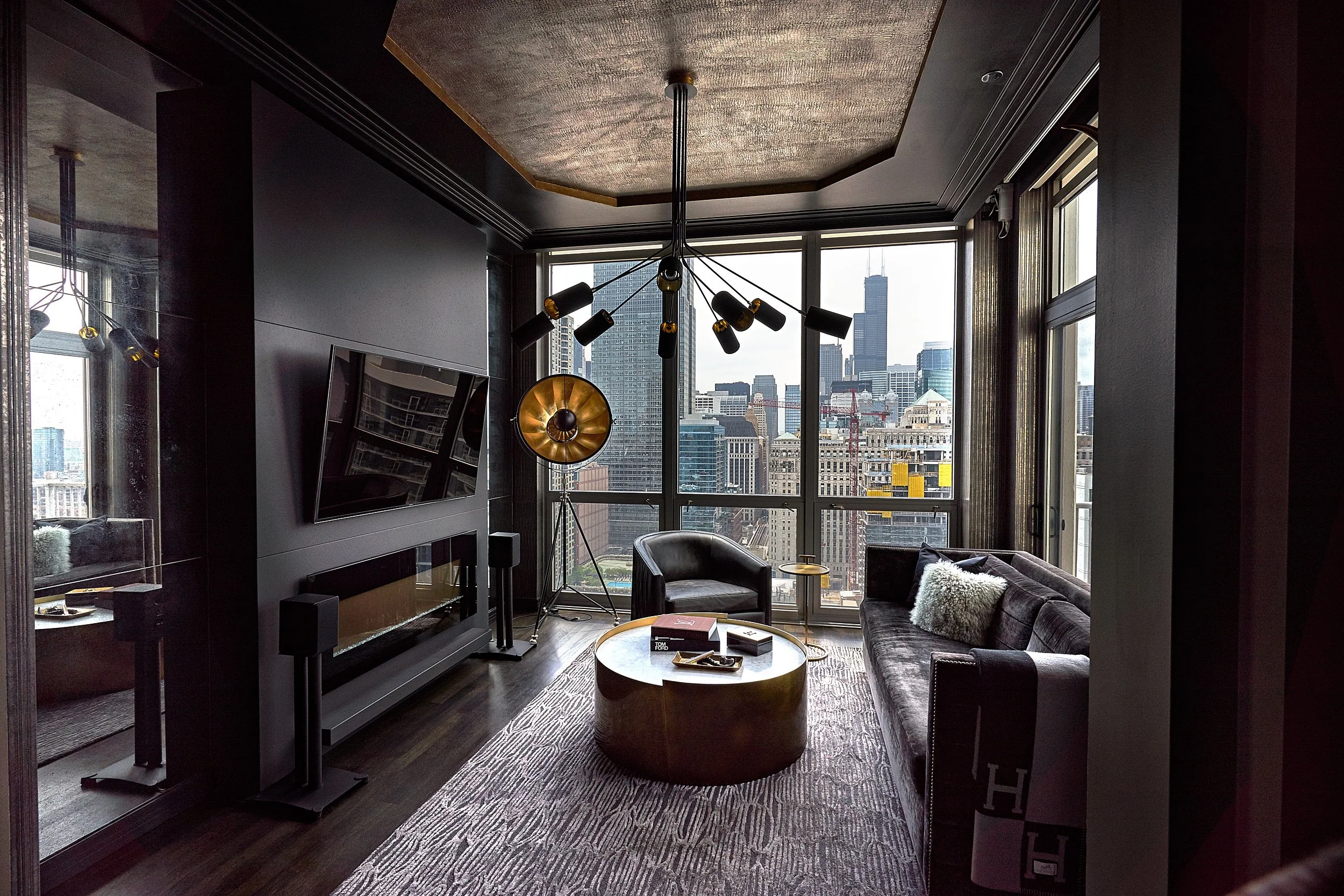 chicago-modern-house-interior-architectural-photography-penthouse-mikel-welch-skyrise-luxery-home-rivernorth-marcelpage.jpg 2.jpg