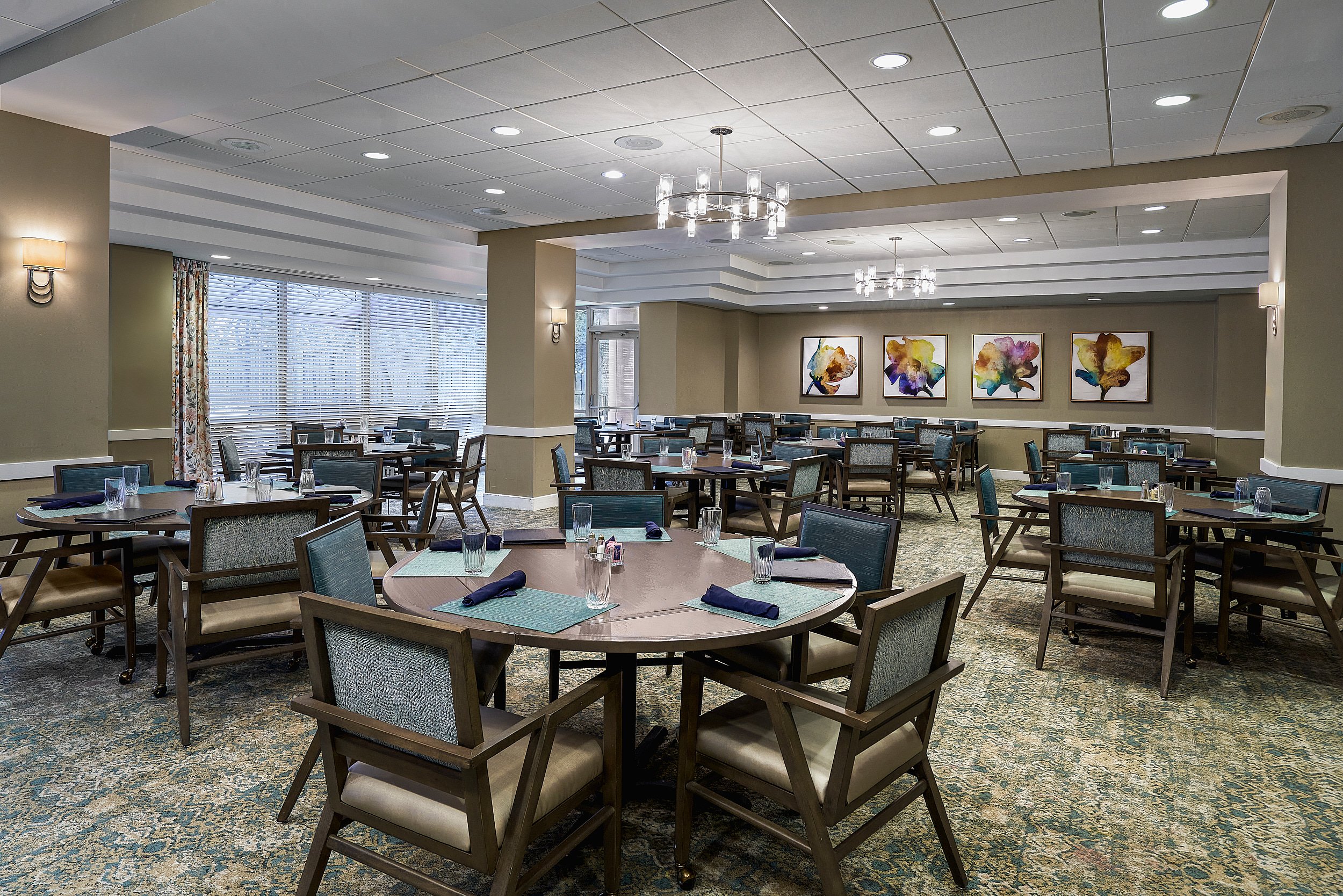 Deerfield-interior-commercial-Senior-living-retirement-home-architectural-photography-marcel-page-photographer 12.jpg
