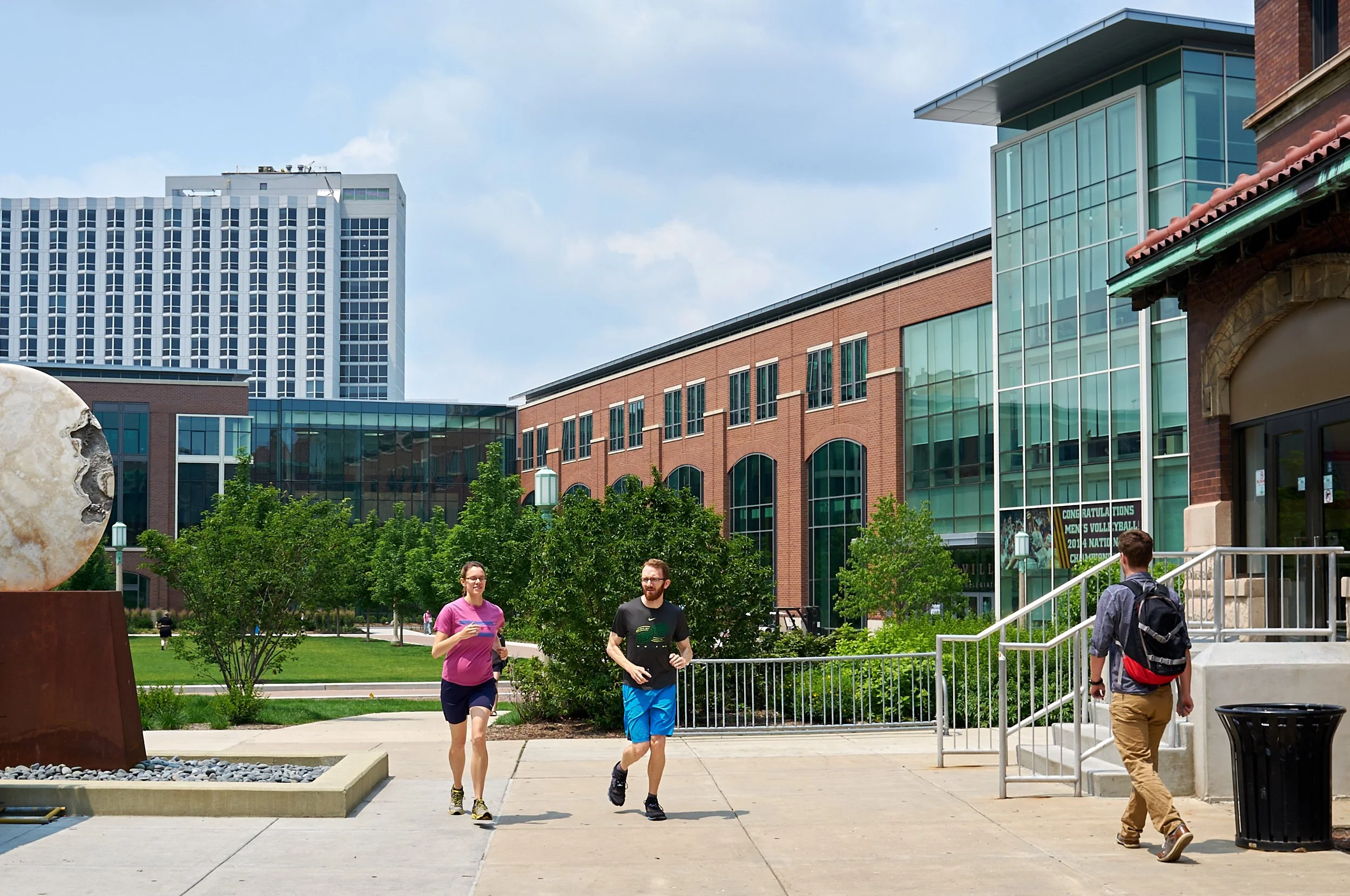 chicago-college-exterior-school-architectural-education-photography-loyola-university-rogerspark-catholic-marcelpage.jpg 16.jpg