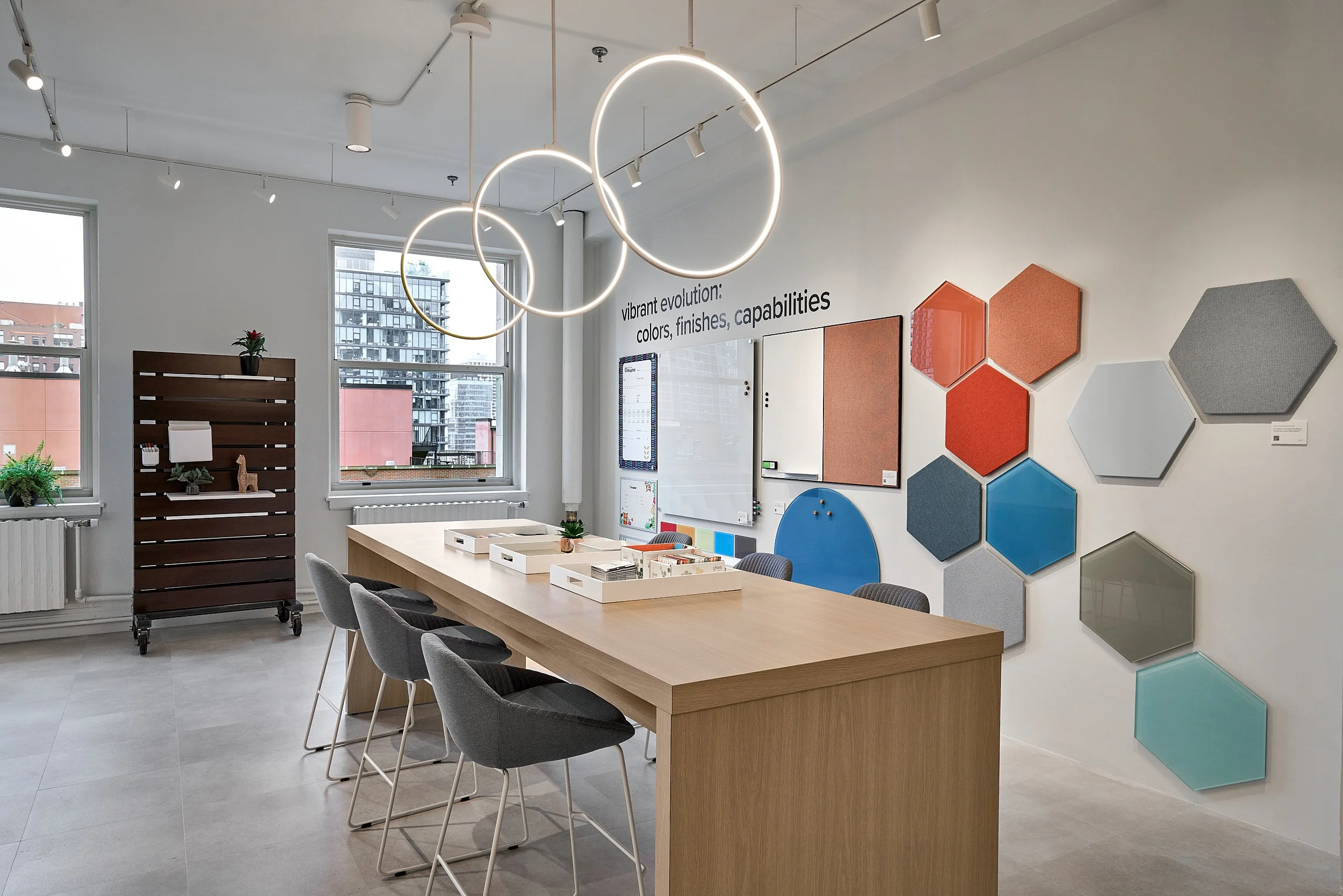 merchandisemart-ghent-show-room-interior-office-furnniture-e-design-retaile--architectural-photography-marcel-page.jpg