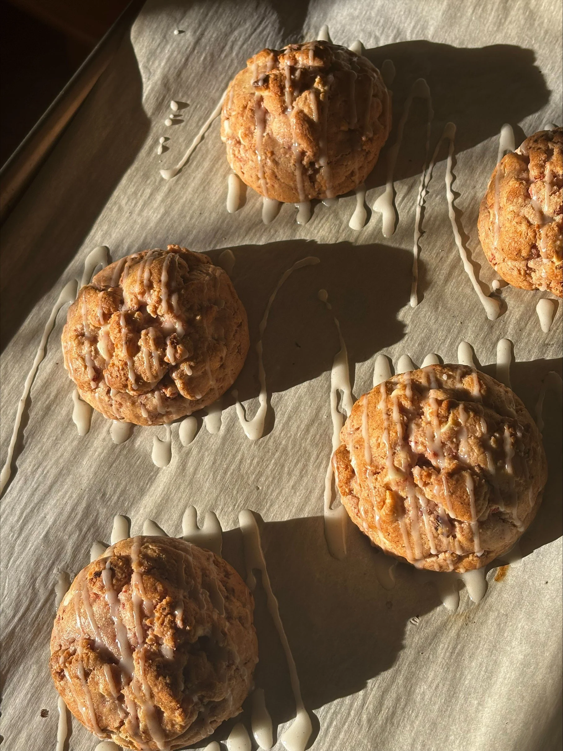 sstrawberry crunch with peak lighenging.jpg