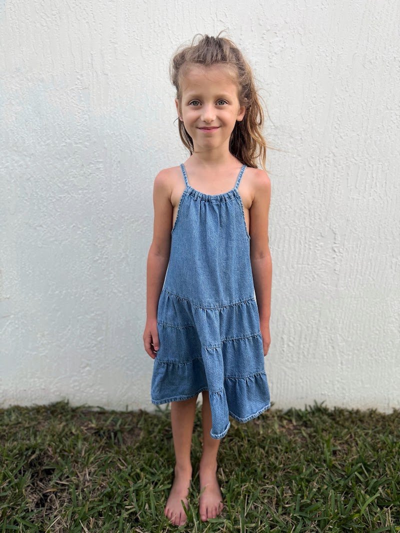 Essie.Gundersen.FullBody.Feb2026 copy - Elina Gundersen.jpg