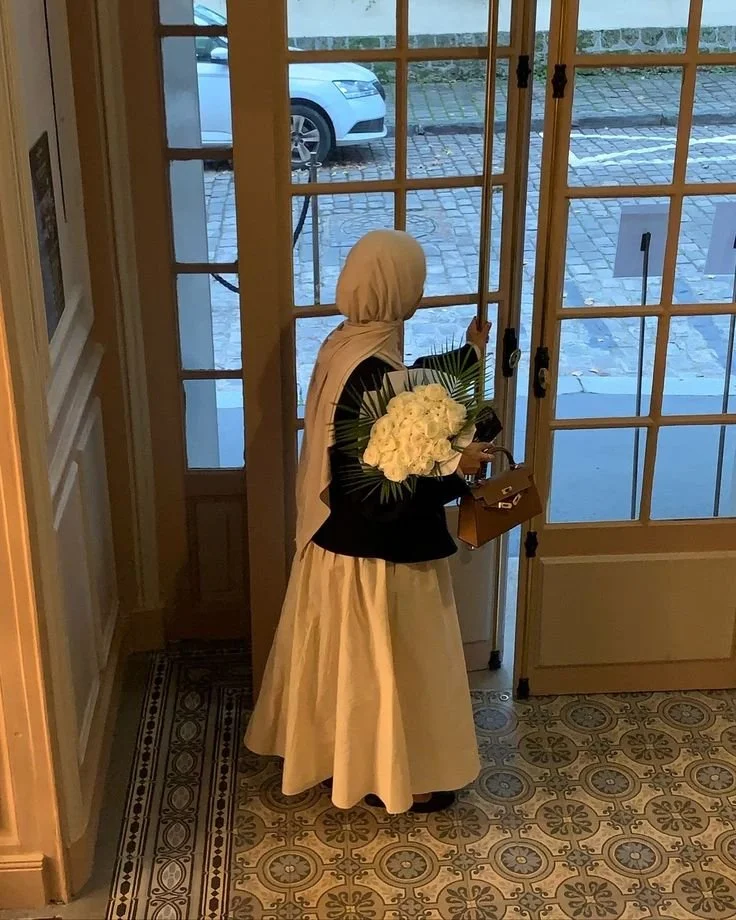 Why Finding a Modest Graduation Dress Is So Hard — And Where to Actually Shop