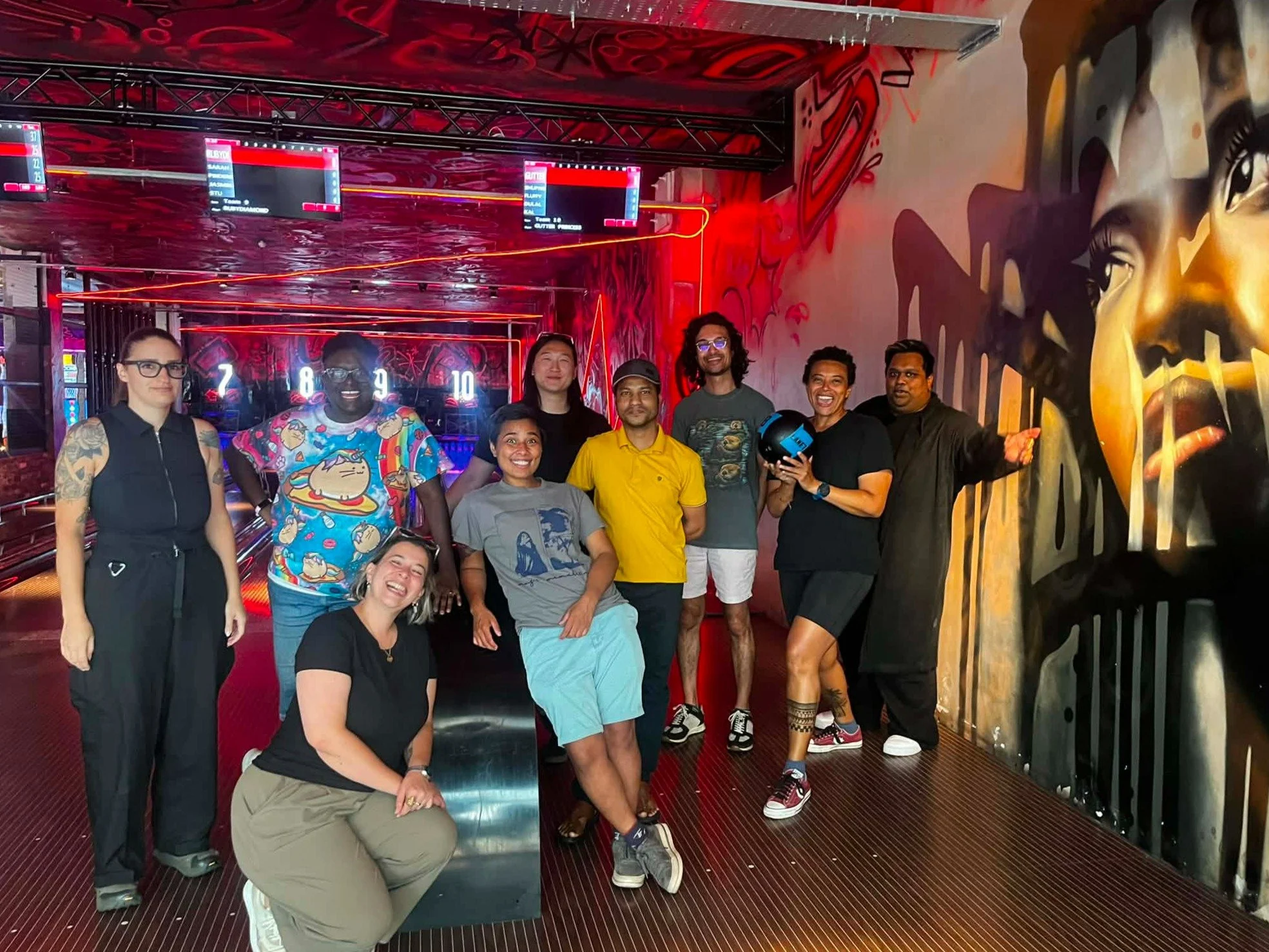 🎳the QPOC 30+ socials did bowling and minigolf together during their most recent gathering~🏌️

QPOC Social will be happening on september 2nd, 7pm at Wiper and True, Old Market, BS5 0SP. the next QPOC 30+ Social will be on september 20th, 2pm, also