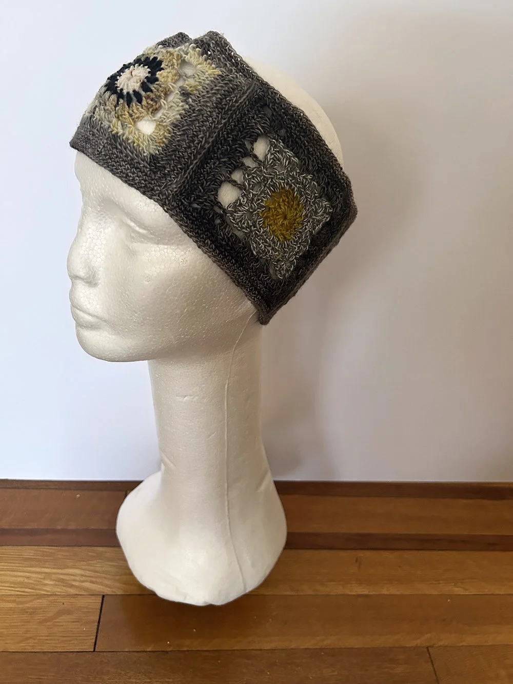 Gray Lace Multi-Granny Square Headband1.jpeg