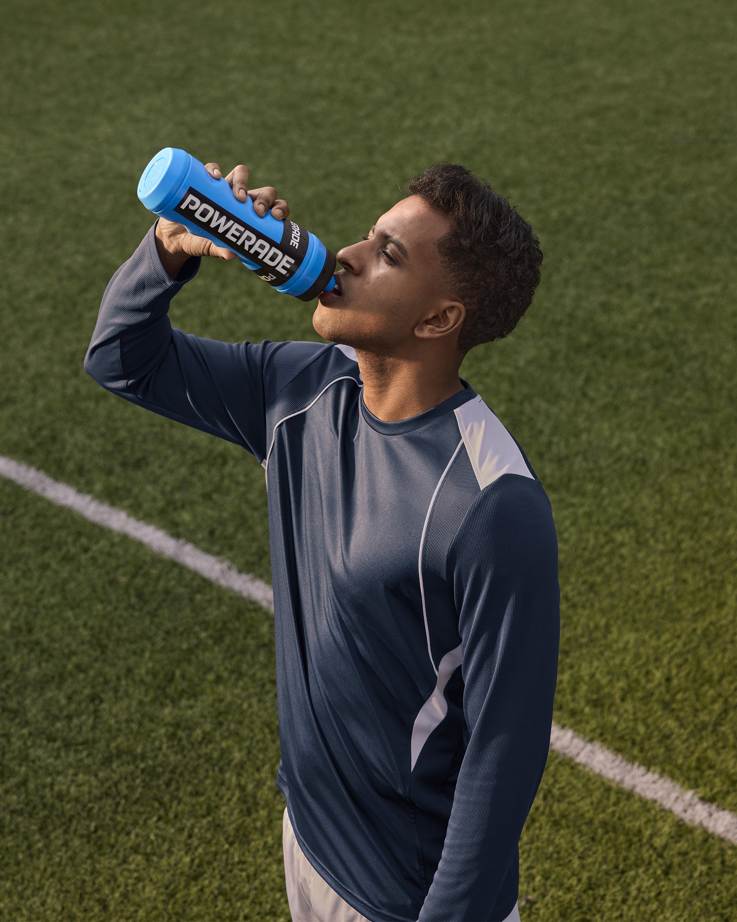 RODRYGO_POWERADE_DRINKING_8274_r4 copy 2.jpg