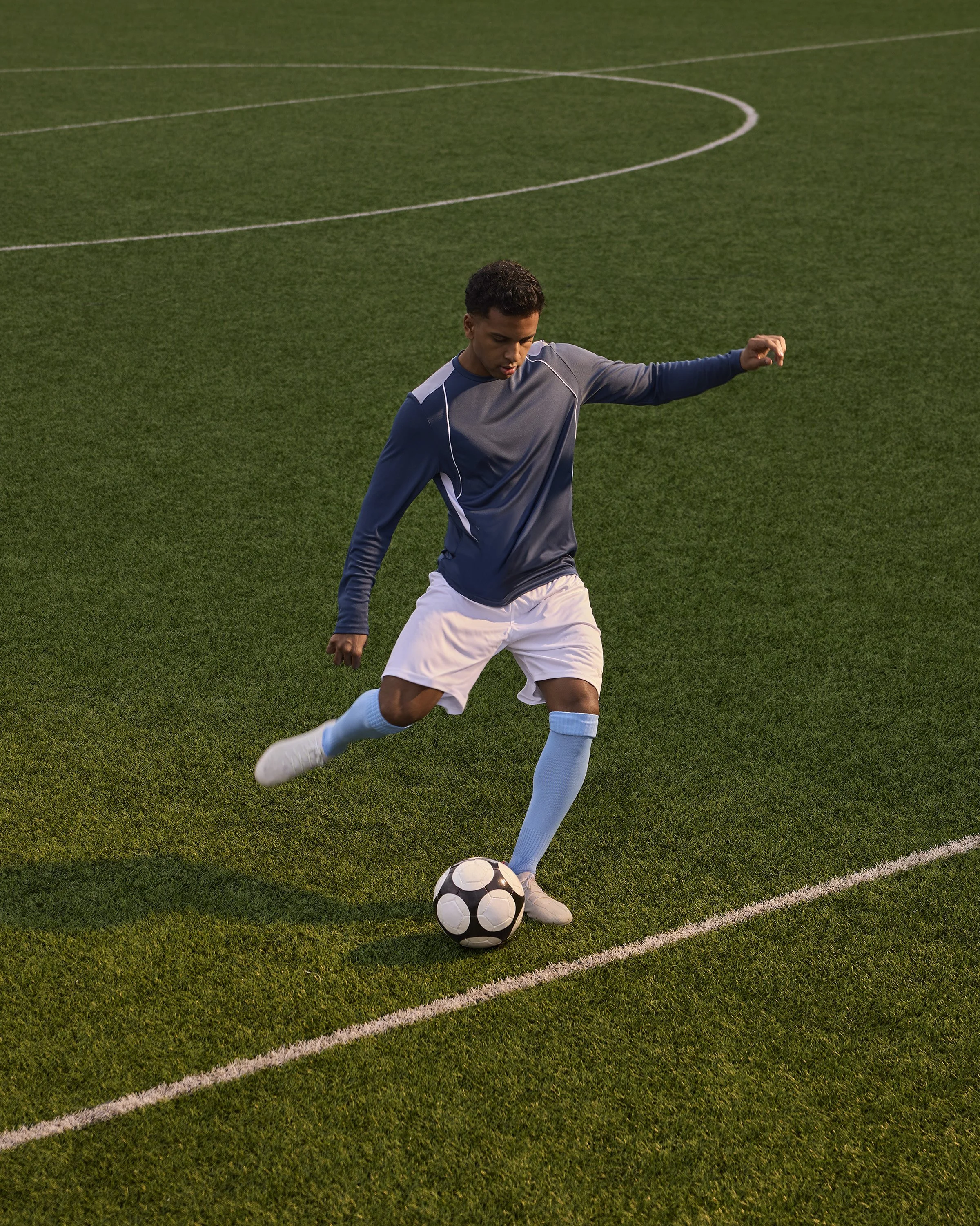 RODRYGO_POWERADE_PERFORMANCE_8450_r5 copy 2.jpg