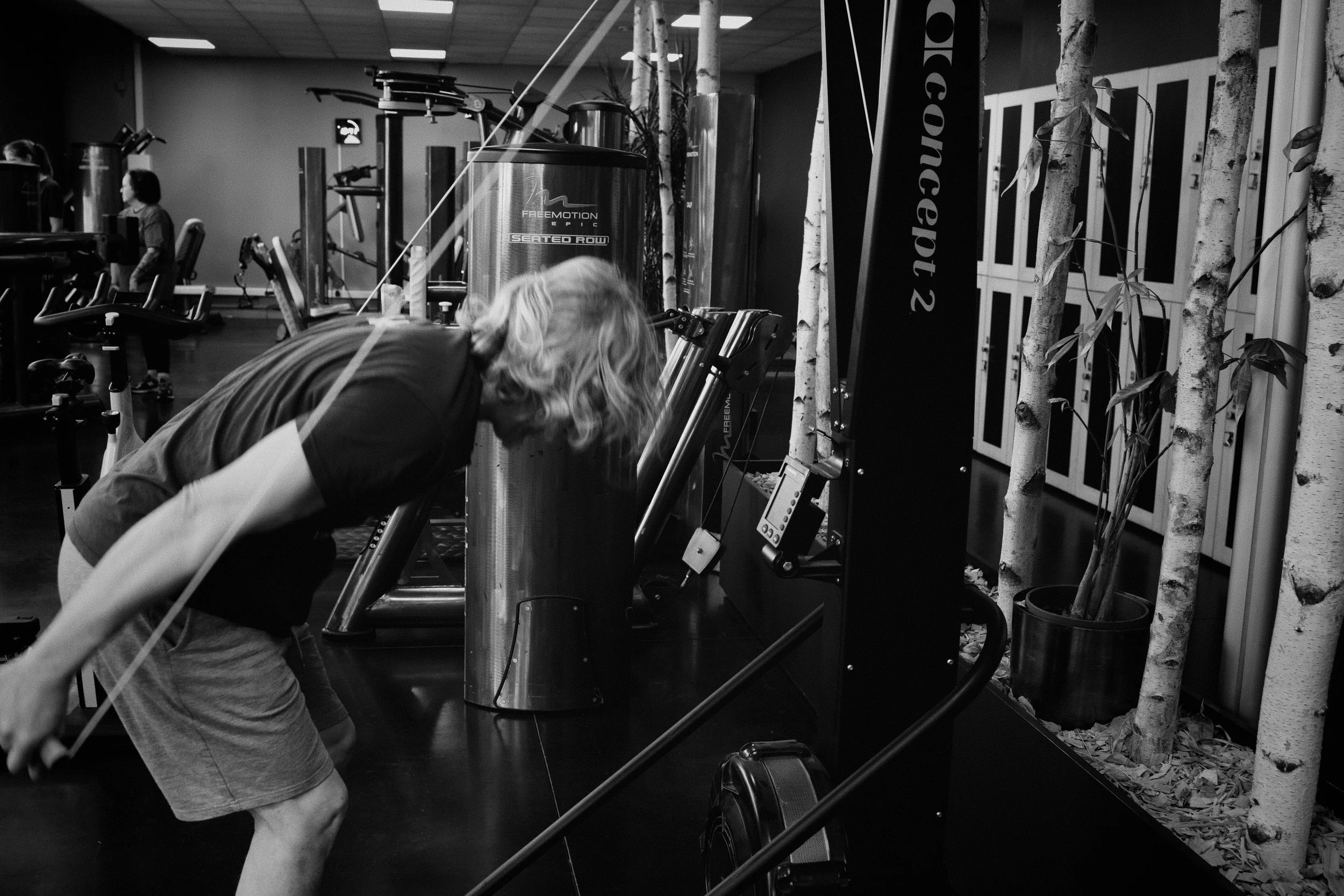 Gym equipment photography – high-end fitness machines in modern space