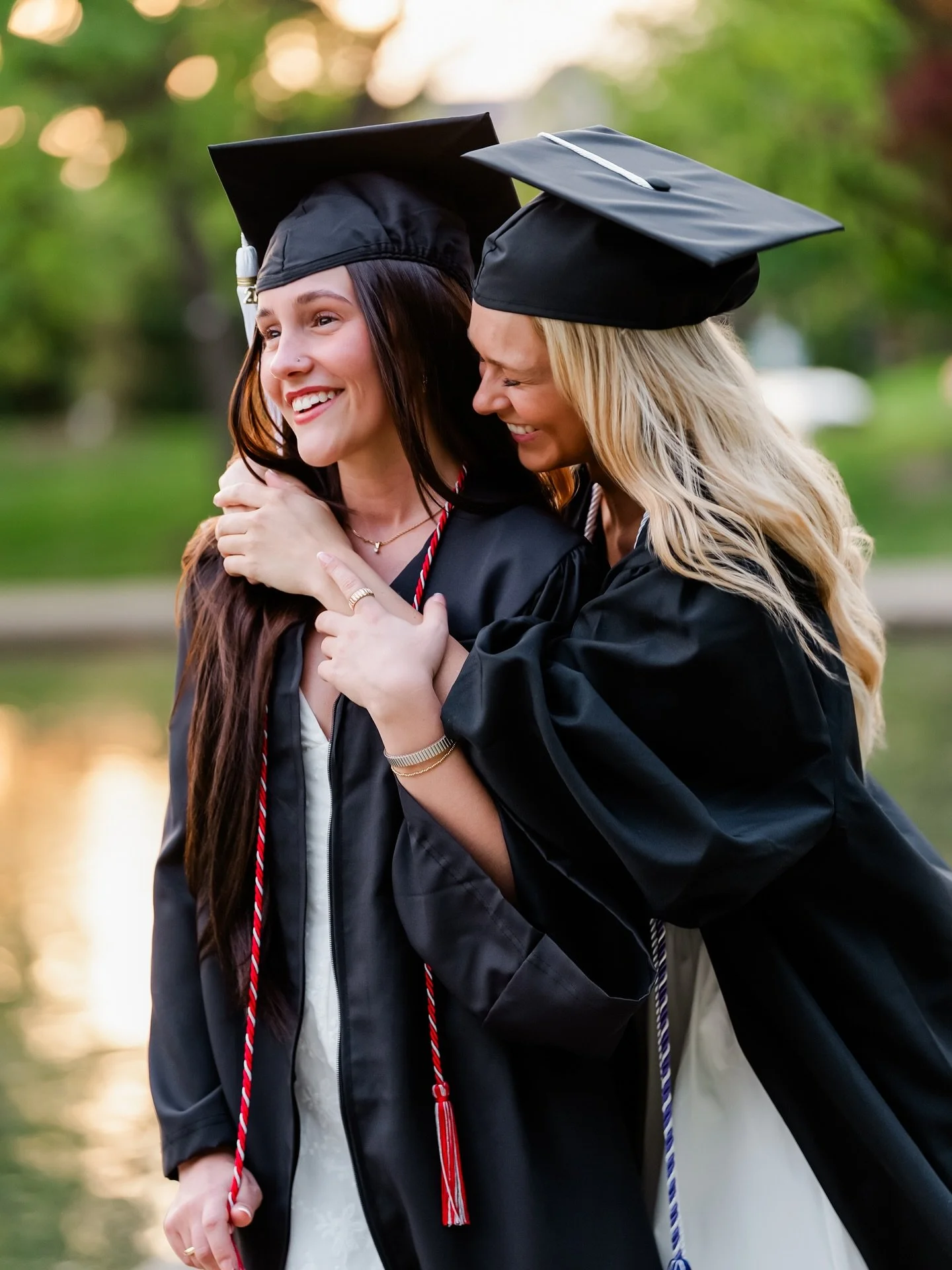 Graduation in Columbus, Ohio always brings such a special energy- seeing the excitement leading up to this milestone, the celebrations, and everything these seniors have worked for over the years. 🎓

I feel so grateful to have been even a small part