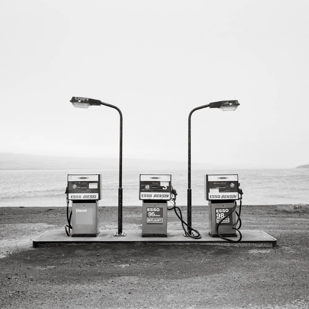 Must have 00007. Island Gas Station - Analog 4x5inch auf Kodak - Borðeyri 1996