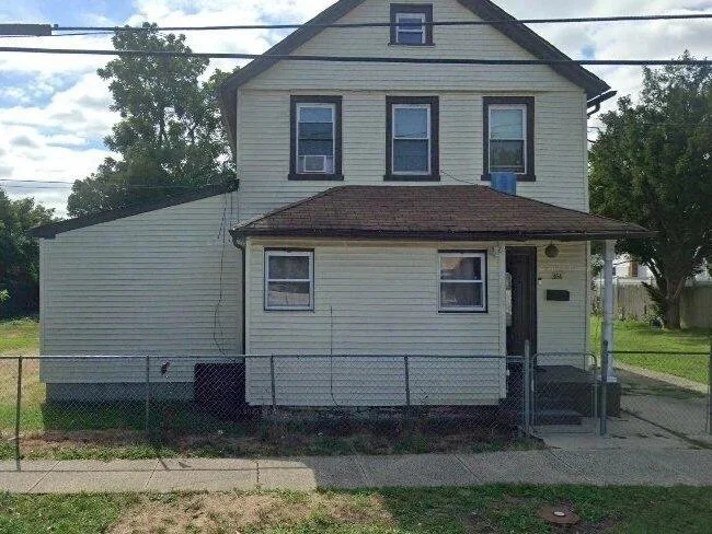 351 Sheridan St Westbury NY 11590