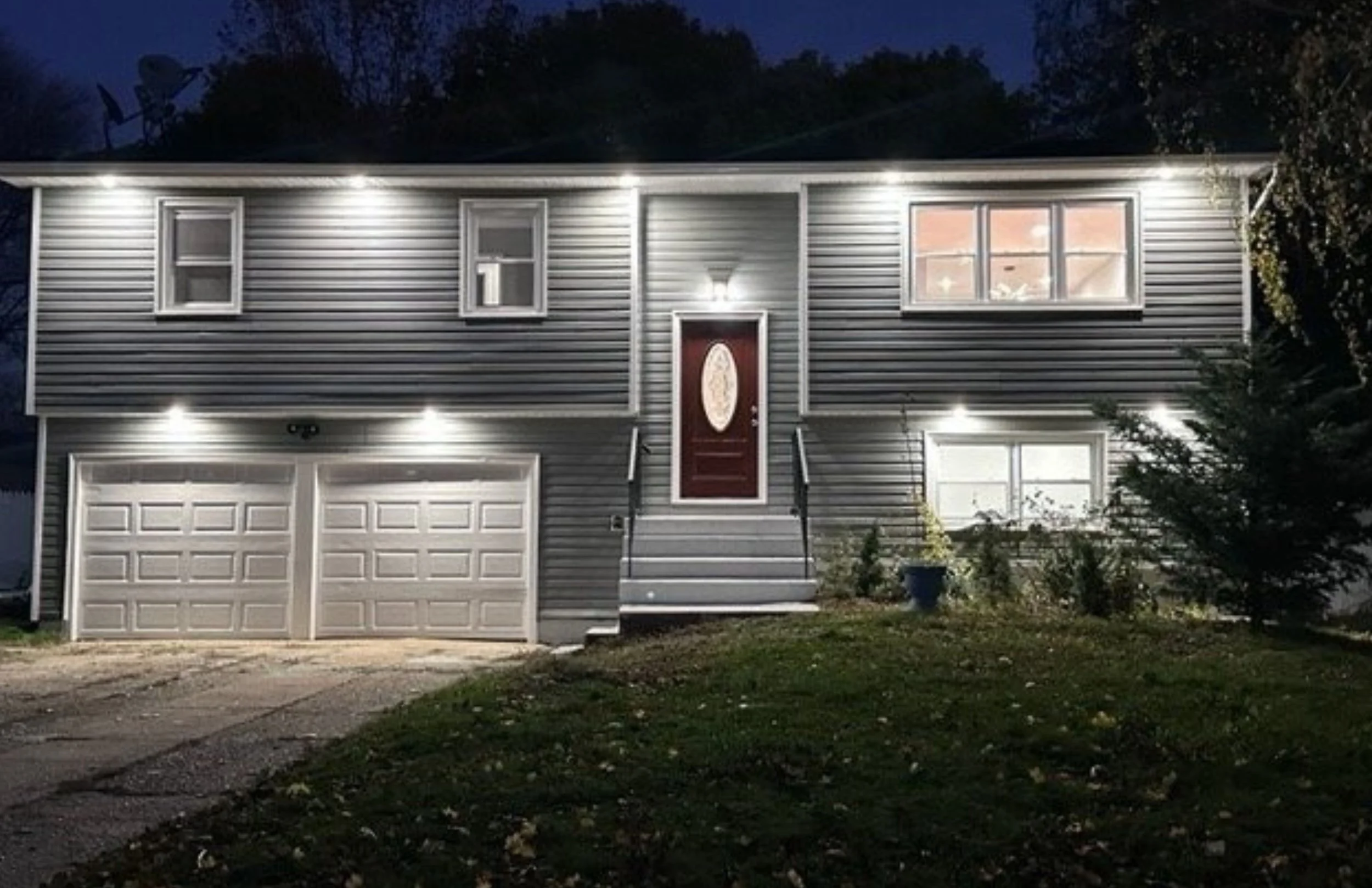 36 Kansas Ave Bay Shore NY 11706