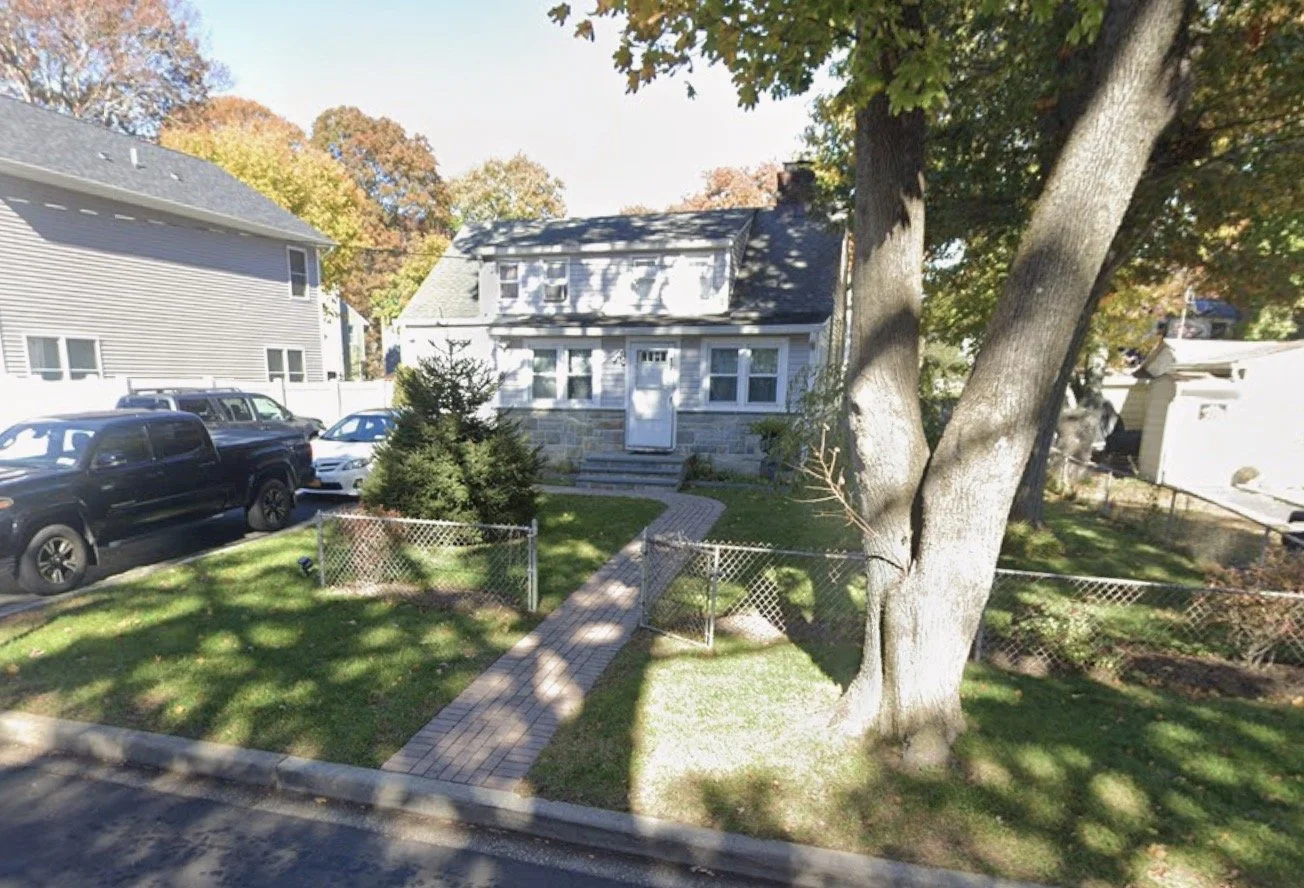 17 Depew St Huntington NY 11743