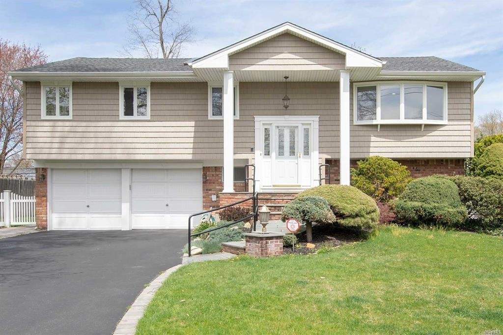 43 Florida Ave Commack NY 11725