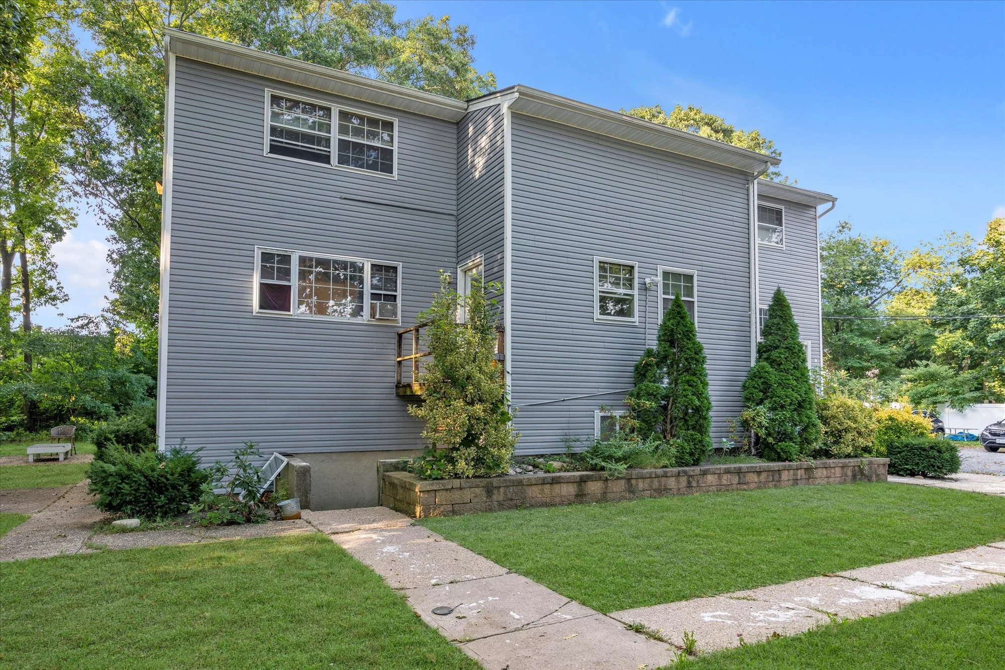 76A W 11th St Huntington Station NY 11746