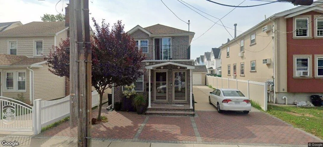22014 Davenport Ave Queens Village NY 11428