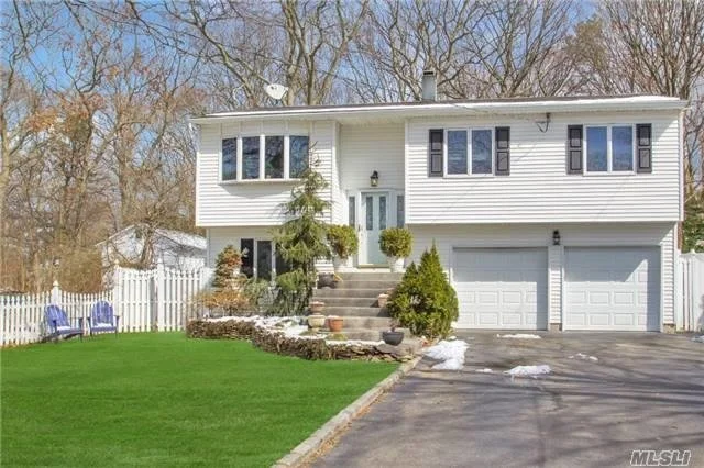 21 Cleveland St Nesconset NY 11767