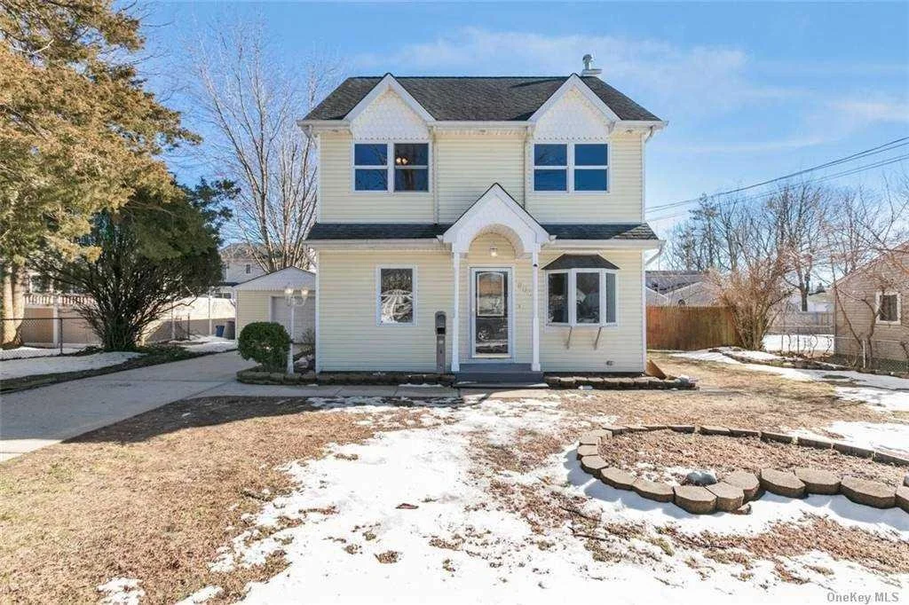 206 16th St West Babylon NY 11704
