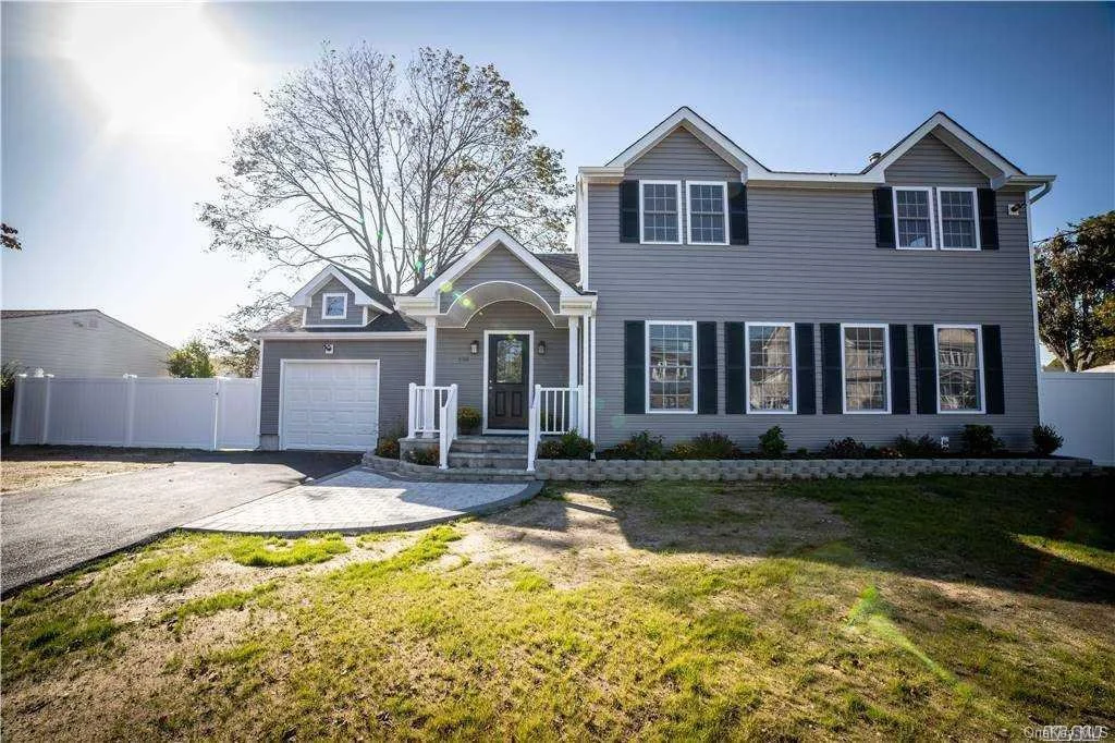 138 Osceola Ave Deer Park NY 11729