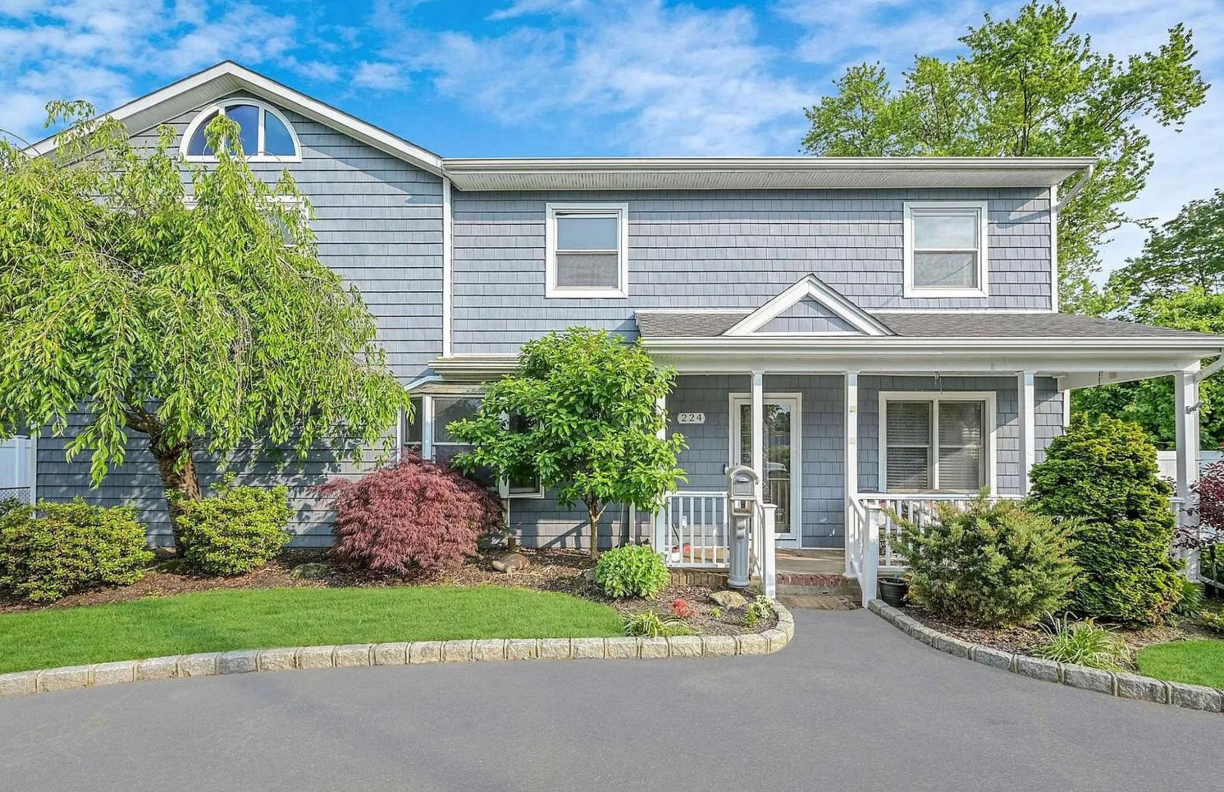 224 15th St West Babylon NY 11704