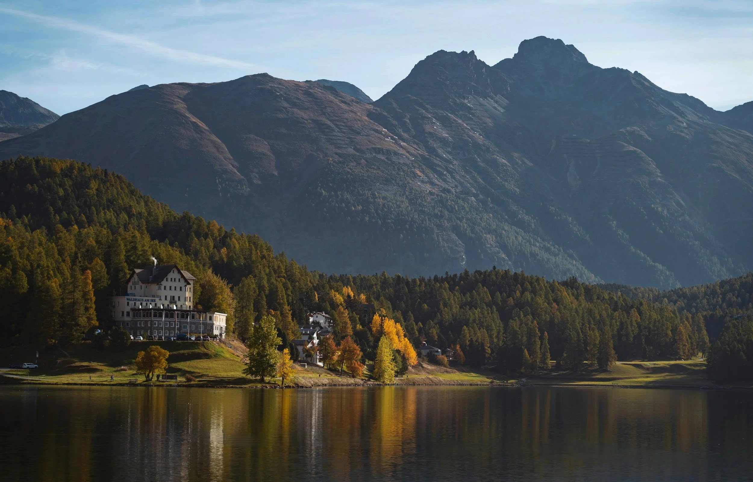  Nur 4 Minuten von St. Moritz – mitten in der Natur.