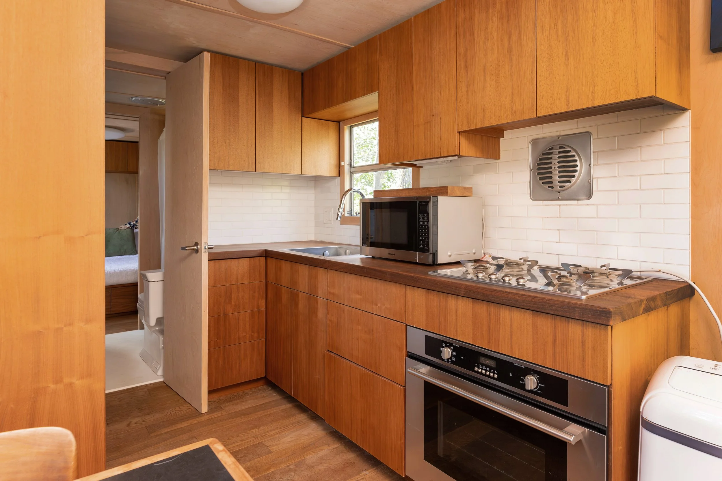 LAKEHOUSE_SILVERCLOUD-13.jpg