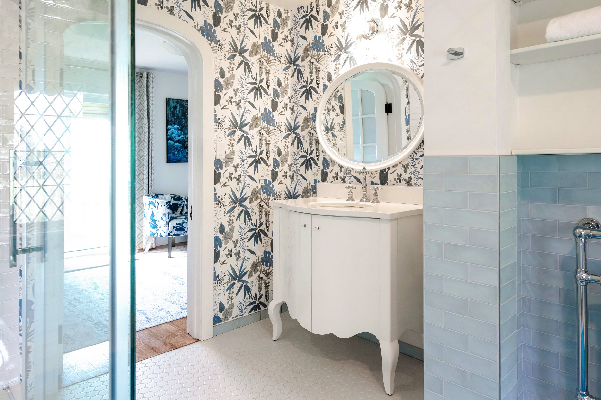 LAKEHOUSE_HEIRLOOMSUITE-20 (1).jpg