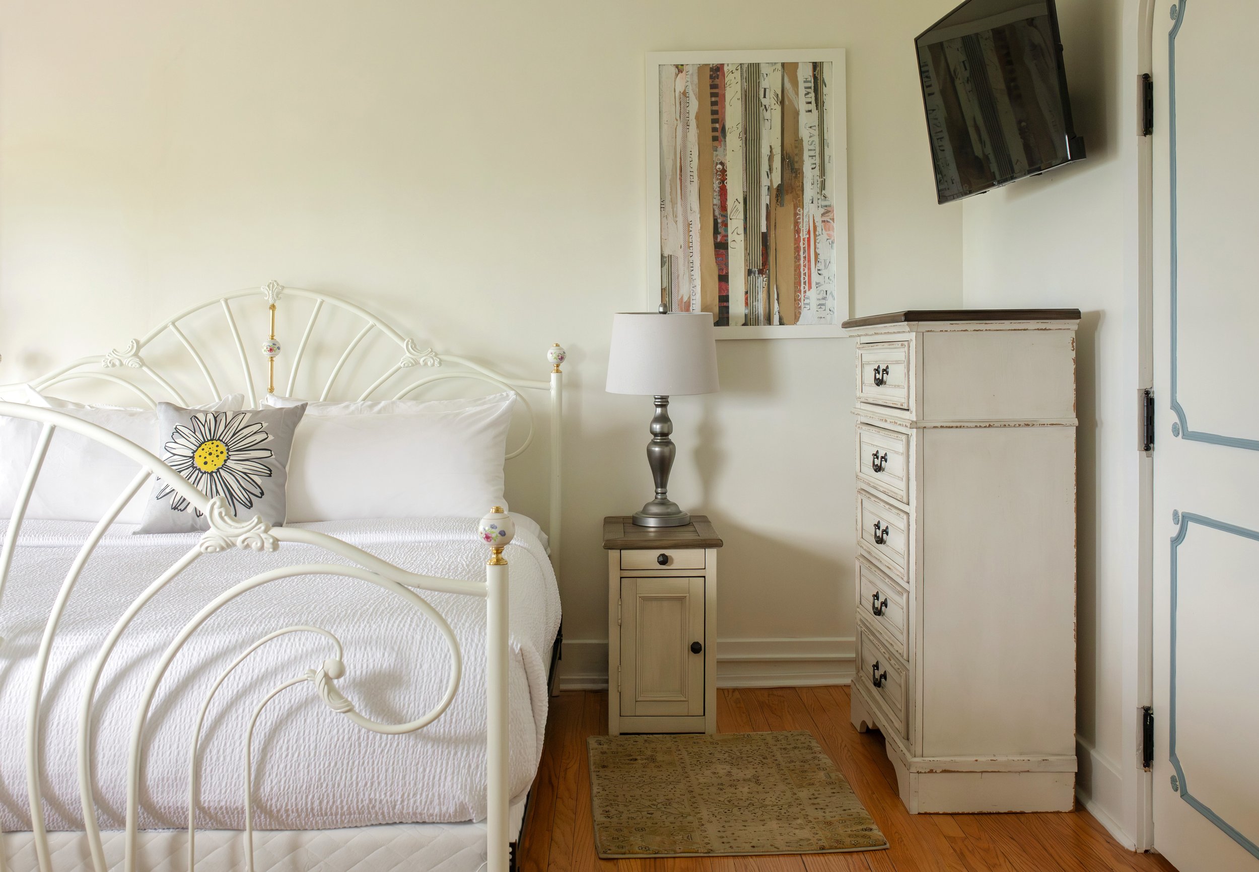 LAKEHOUSE_PRIMROSESUITE-5.jpg