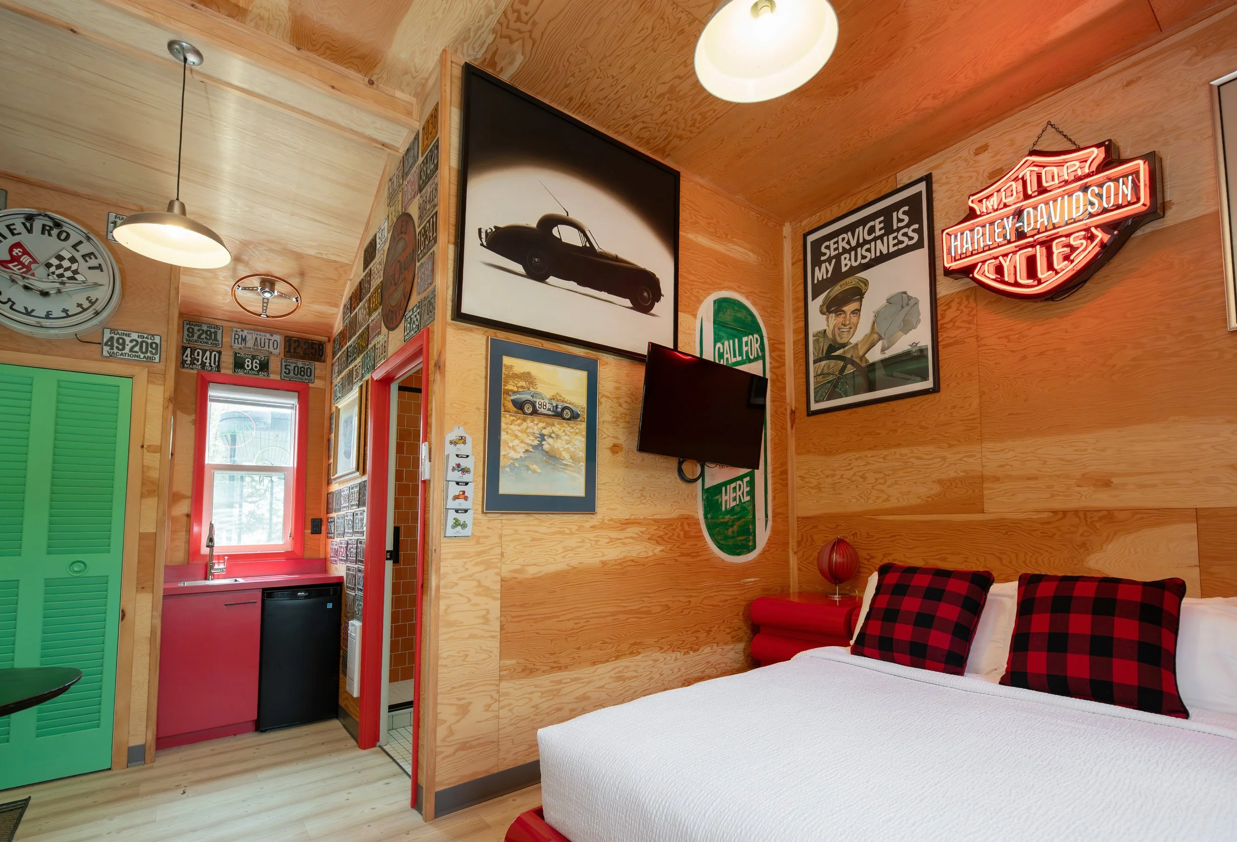 LAKEHOUSE_GARAGE-4.jpg