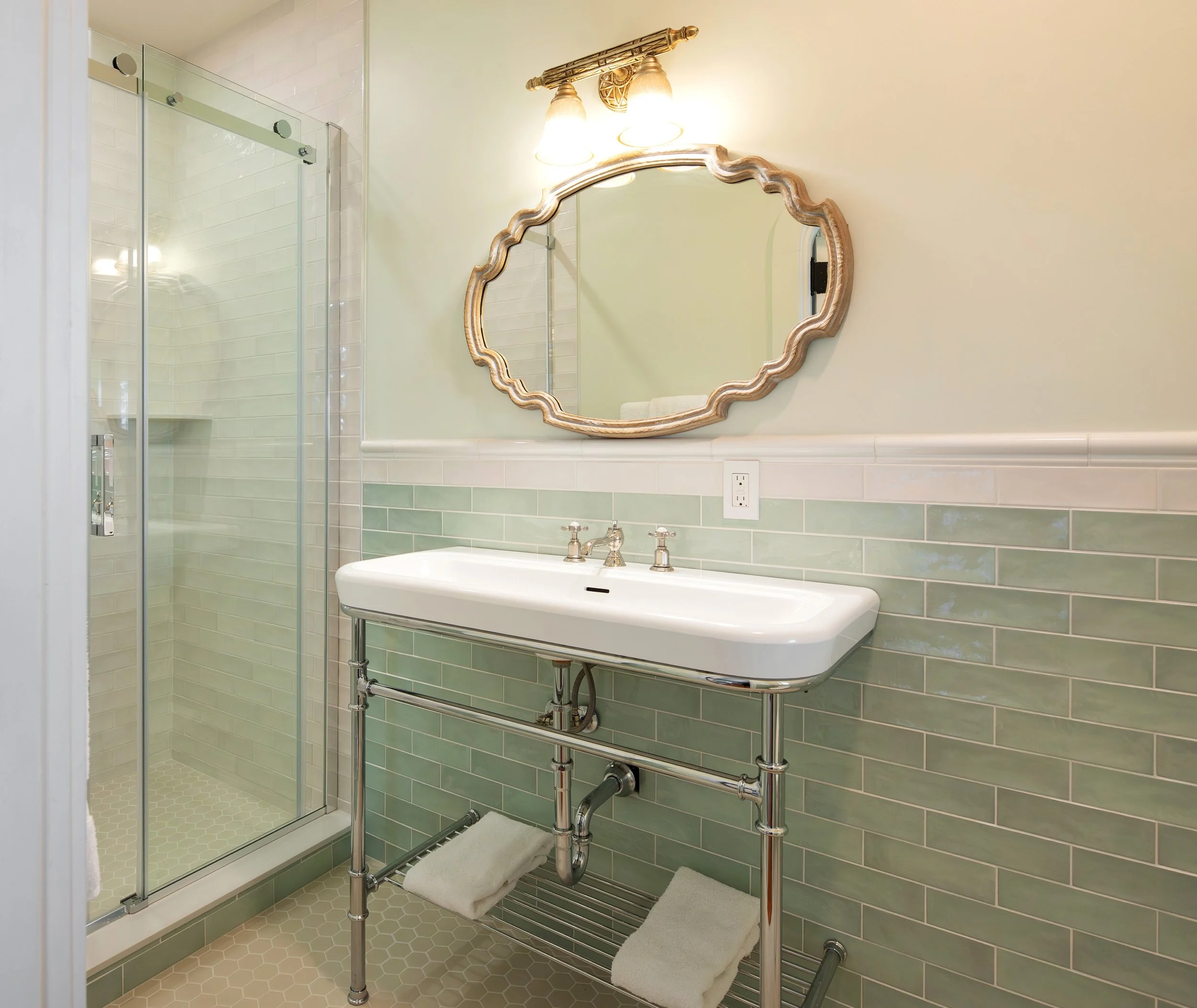LAKEHOUSE_NIGHTINGALESUITE-16.jpg