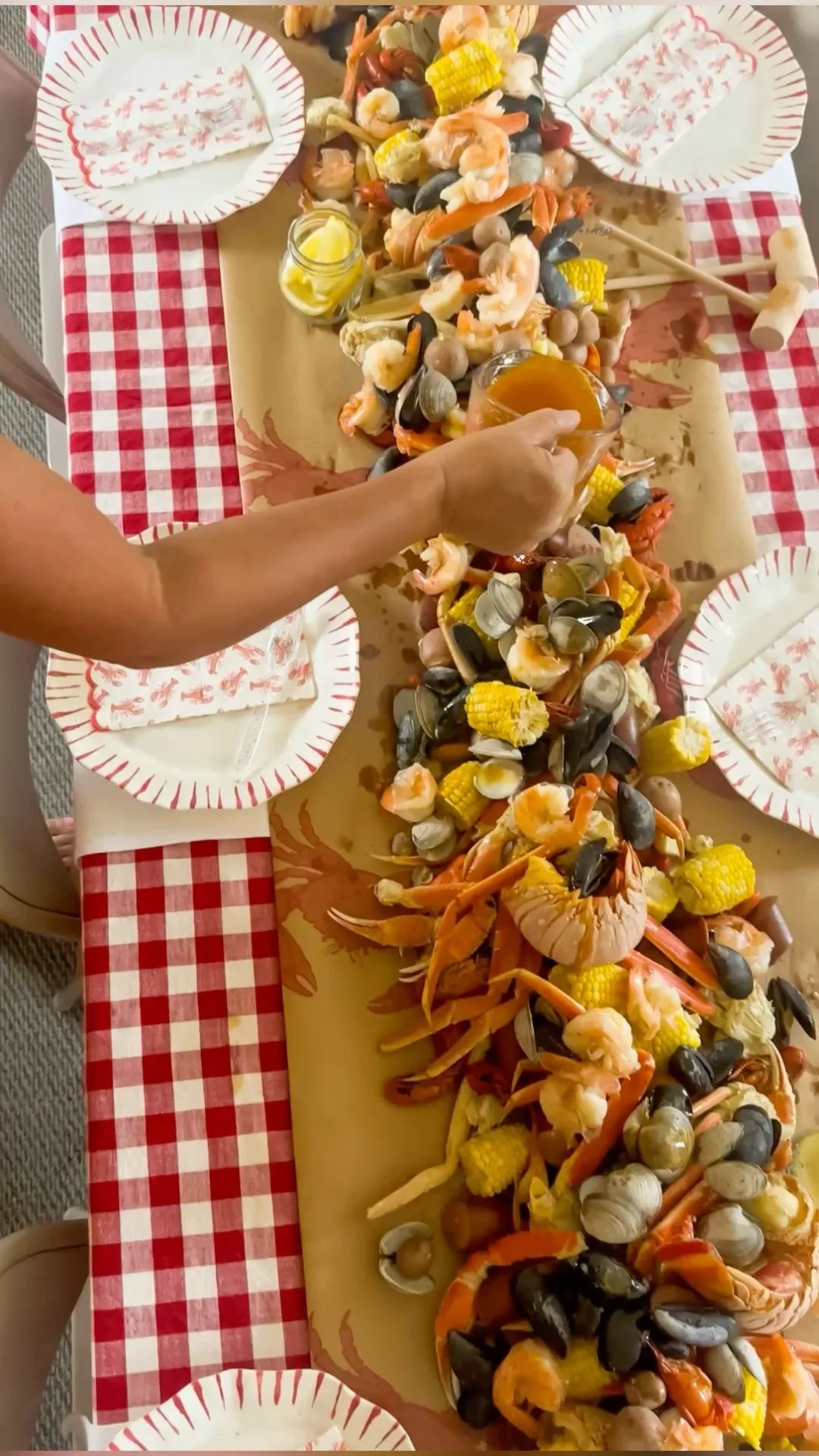 The Low Country Table