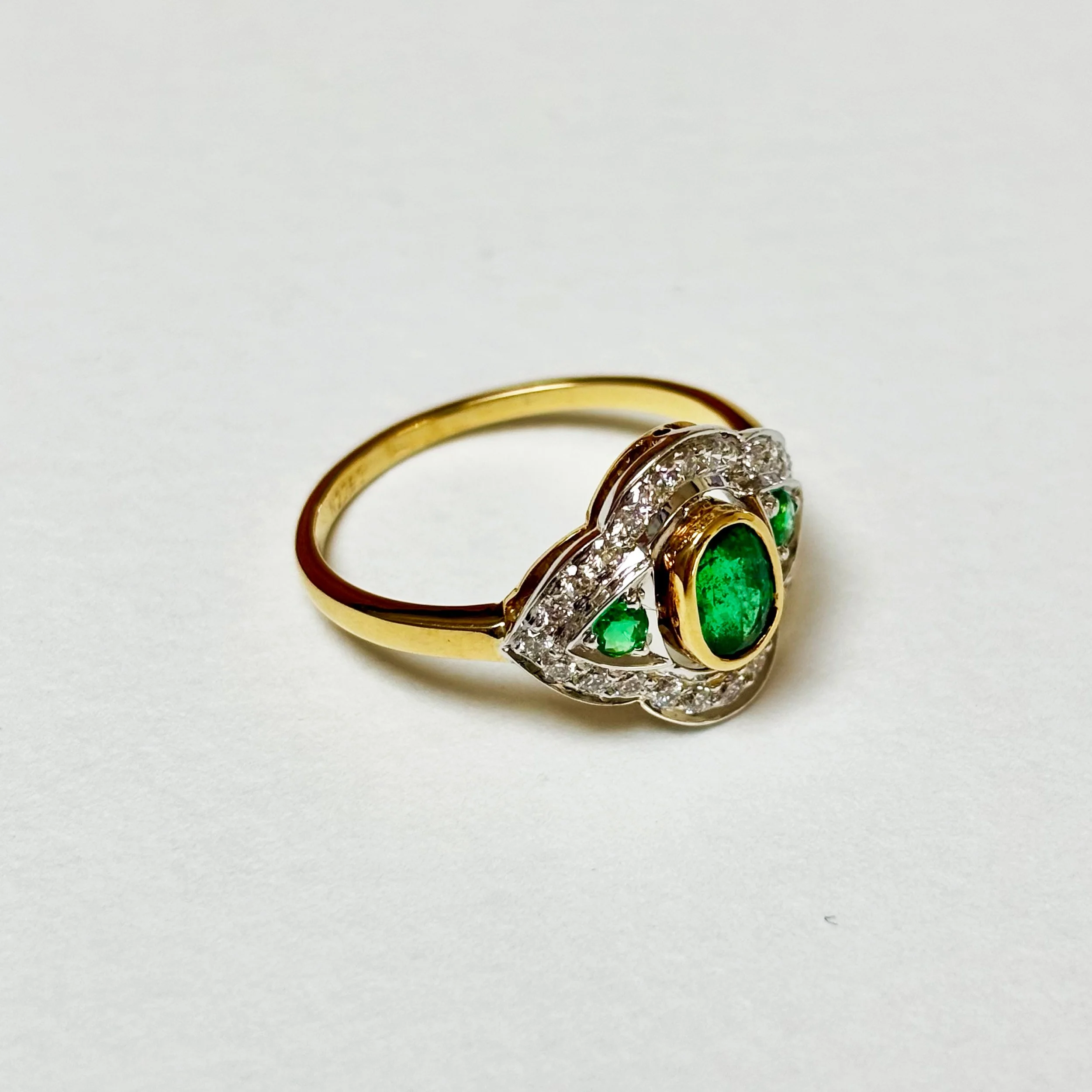 AEV003_emerald diamond ring_9.jpg