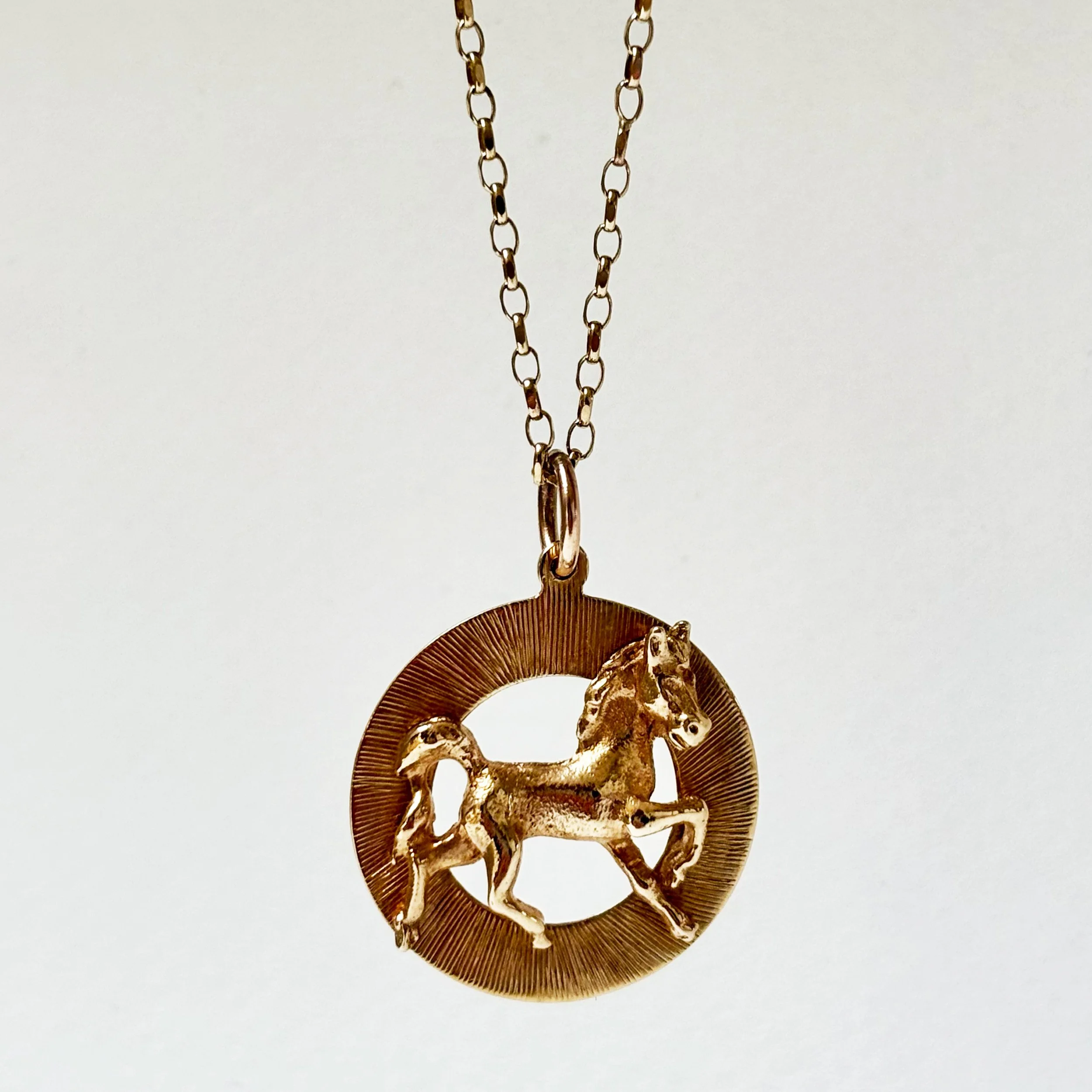 CRA013_horse pendant_3.jpg