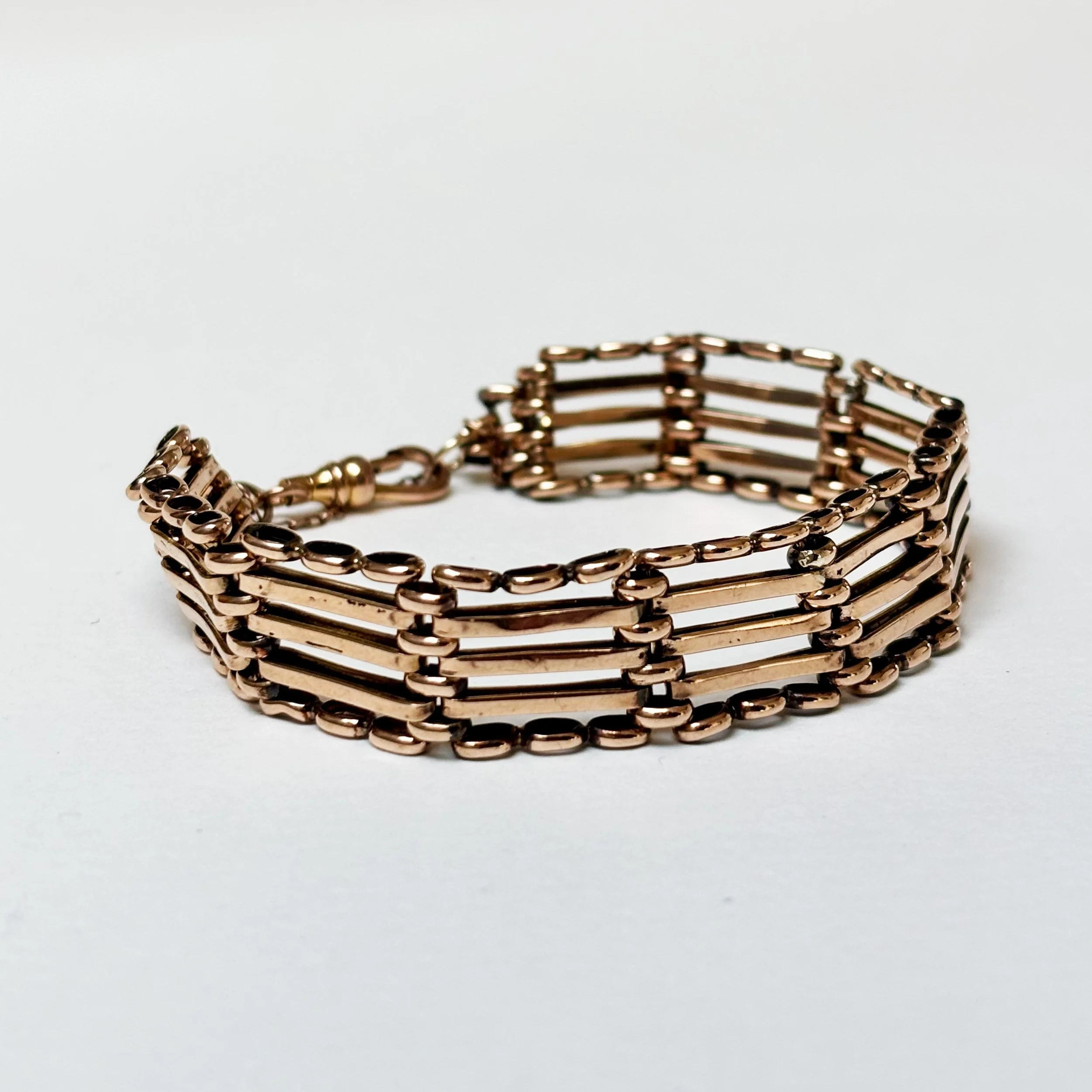 CRA018_gold gate bracelet_2.jpg
